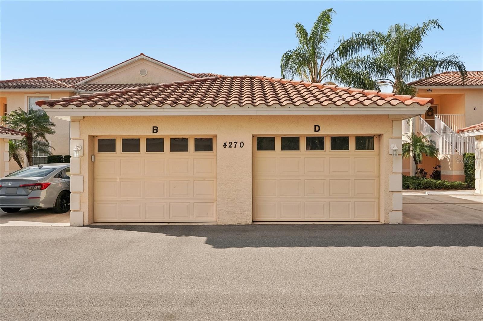 Image 4 of 49 For 4270 Vicenza Drive D40