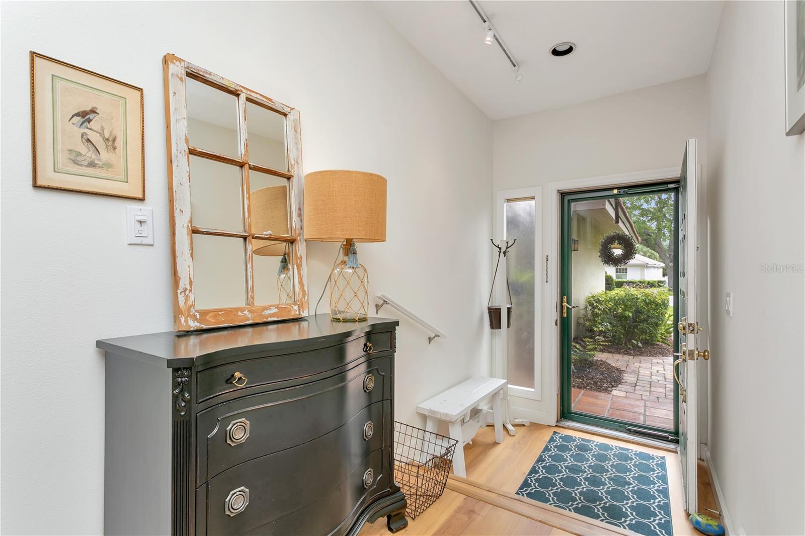 Image 23 of 43 For 1732 Kestral Park Way S 43