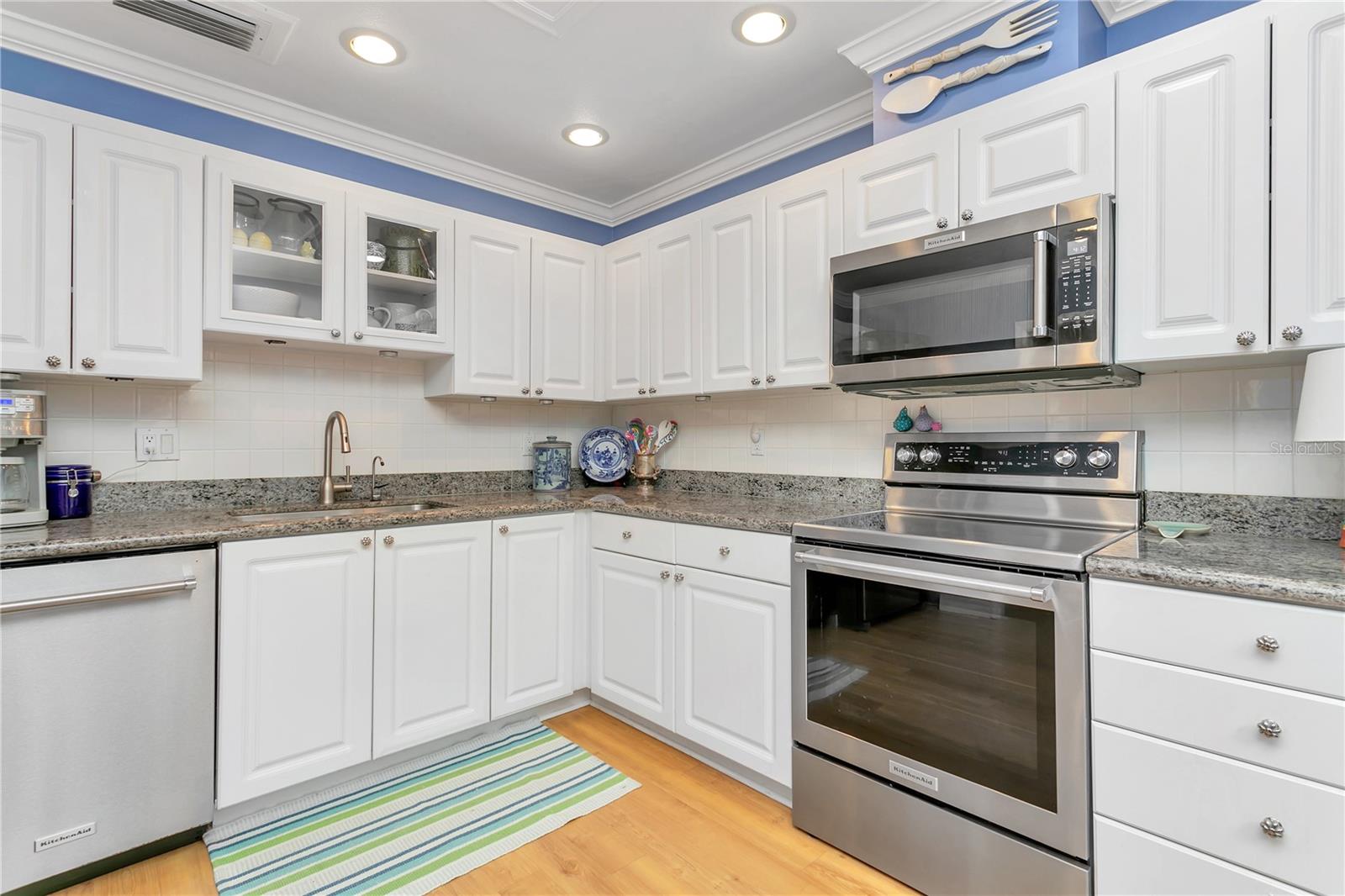 Image 26 of 43 For 1732 Kestral Park Way S 43