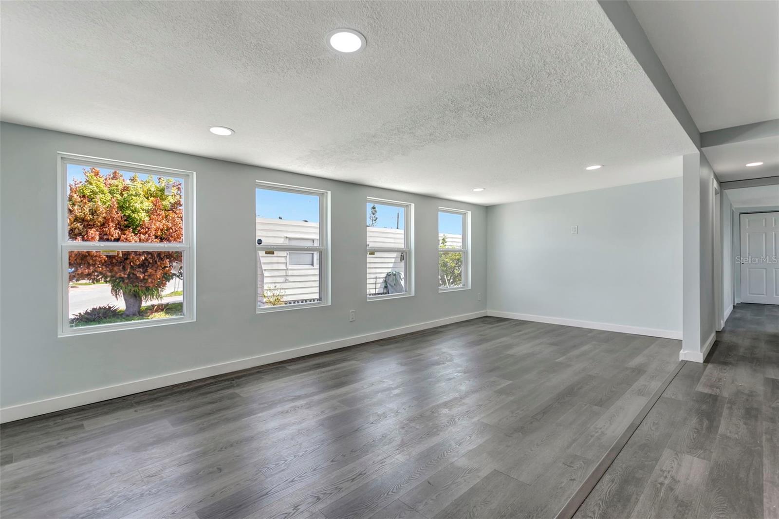 Image 32 of 32 For 410 51st Avenue Drive W