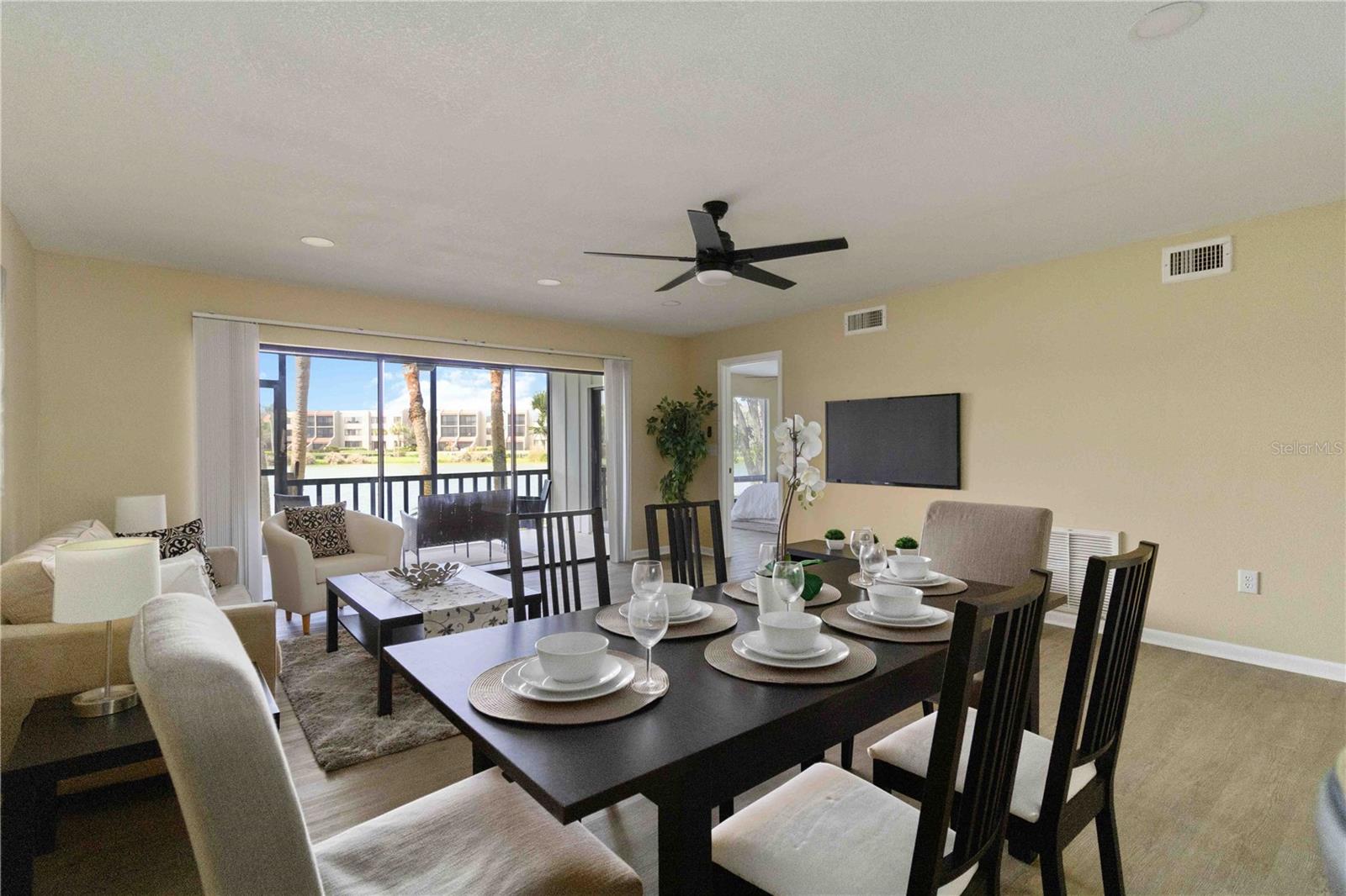 Image 11 of 41 For 5345 Lake Arrowhead Trail 12