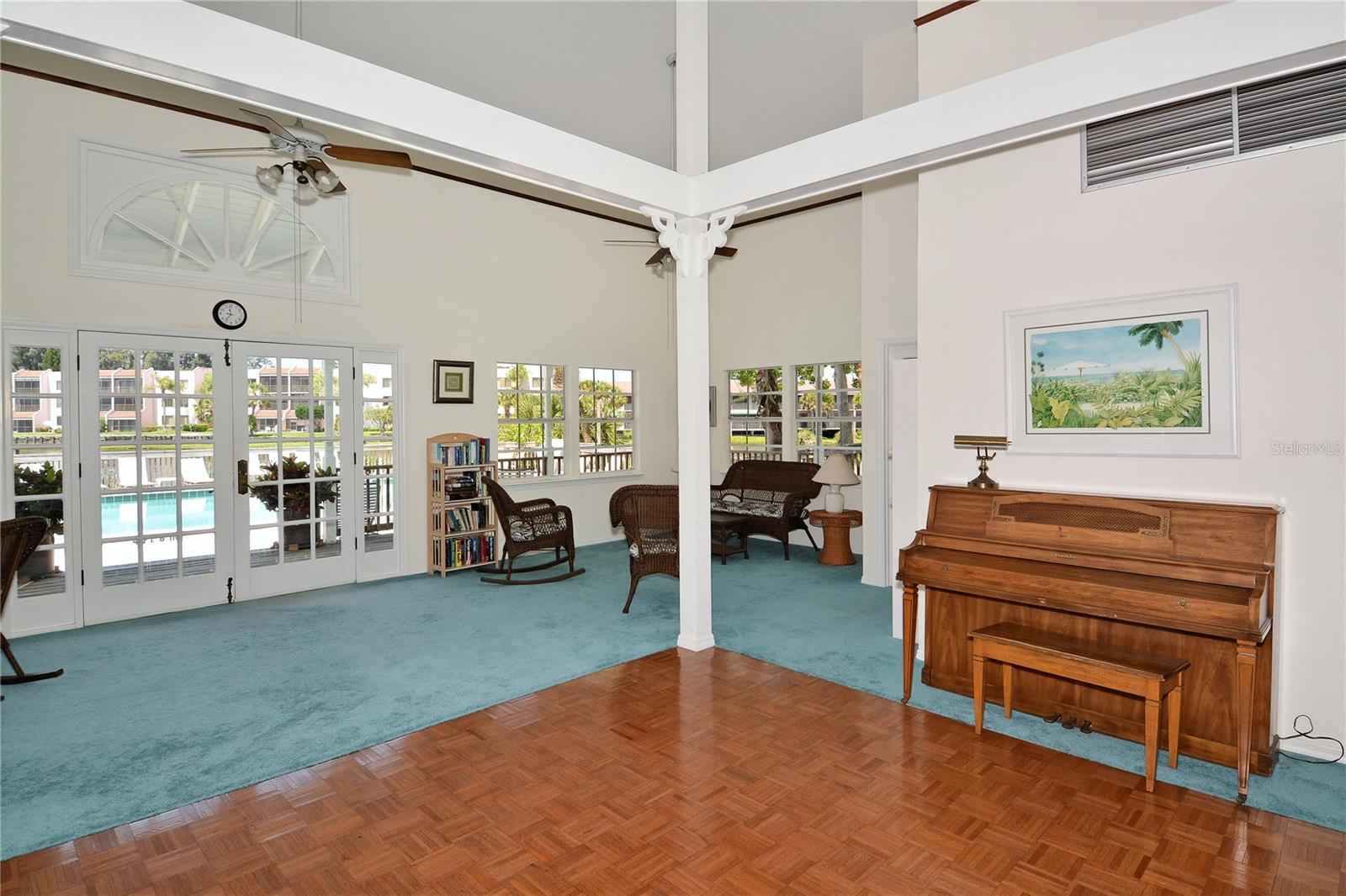 Image 37 of 41 For 5345 Lake Arrowhead Trail 12