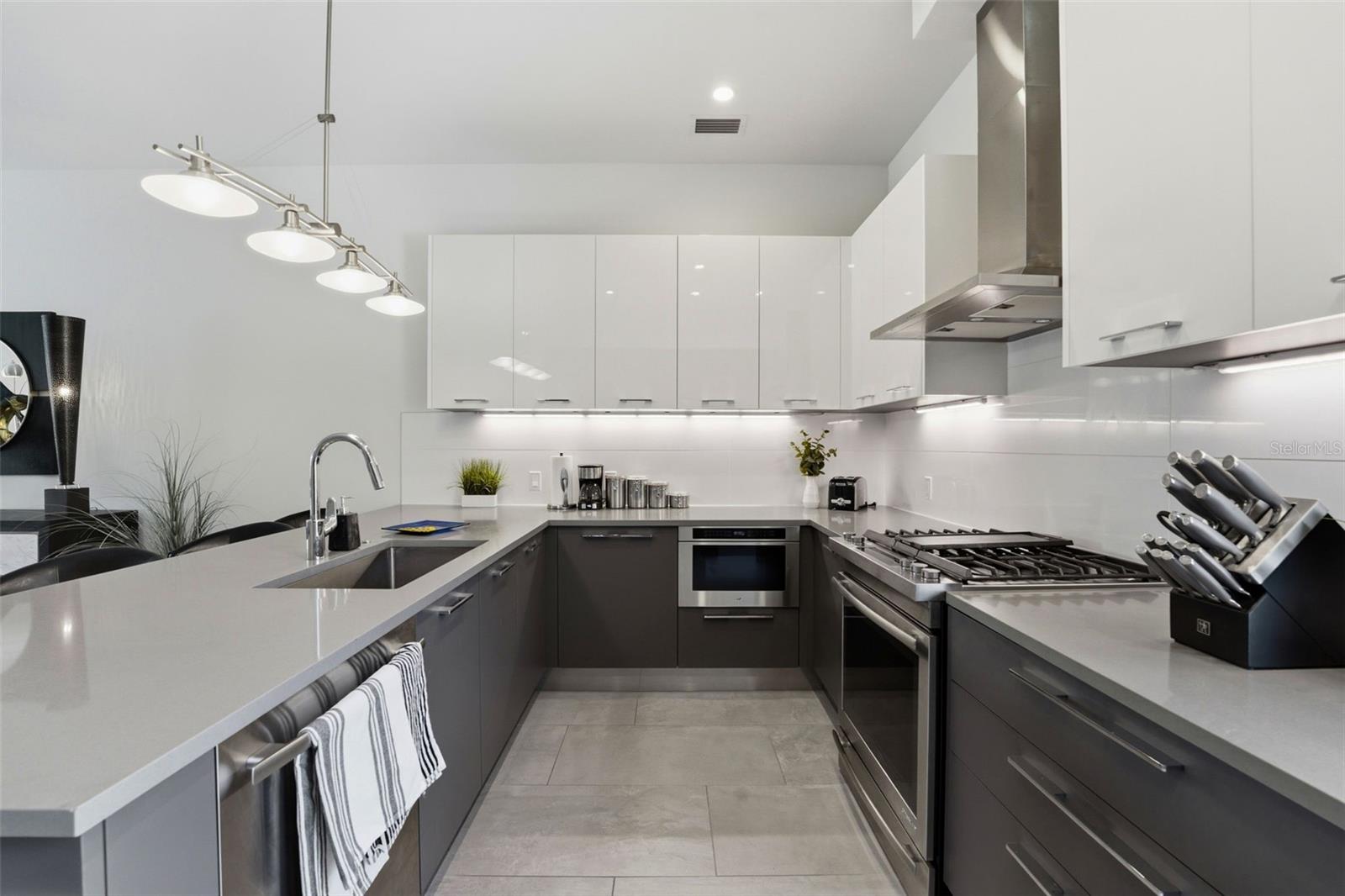 Image 18 of 57 For 620 Rawls Avenue