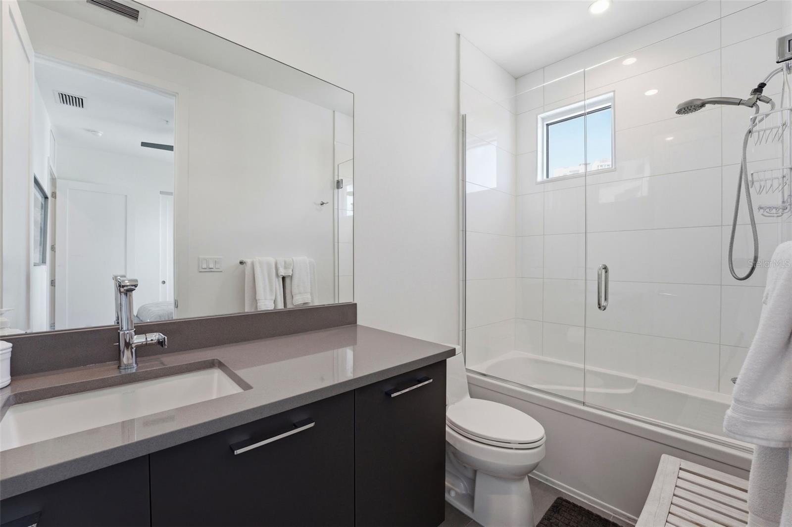 Image 29 of 57 For 620 Rawls Avenue