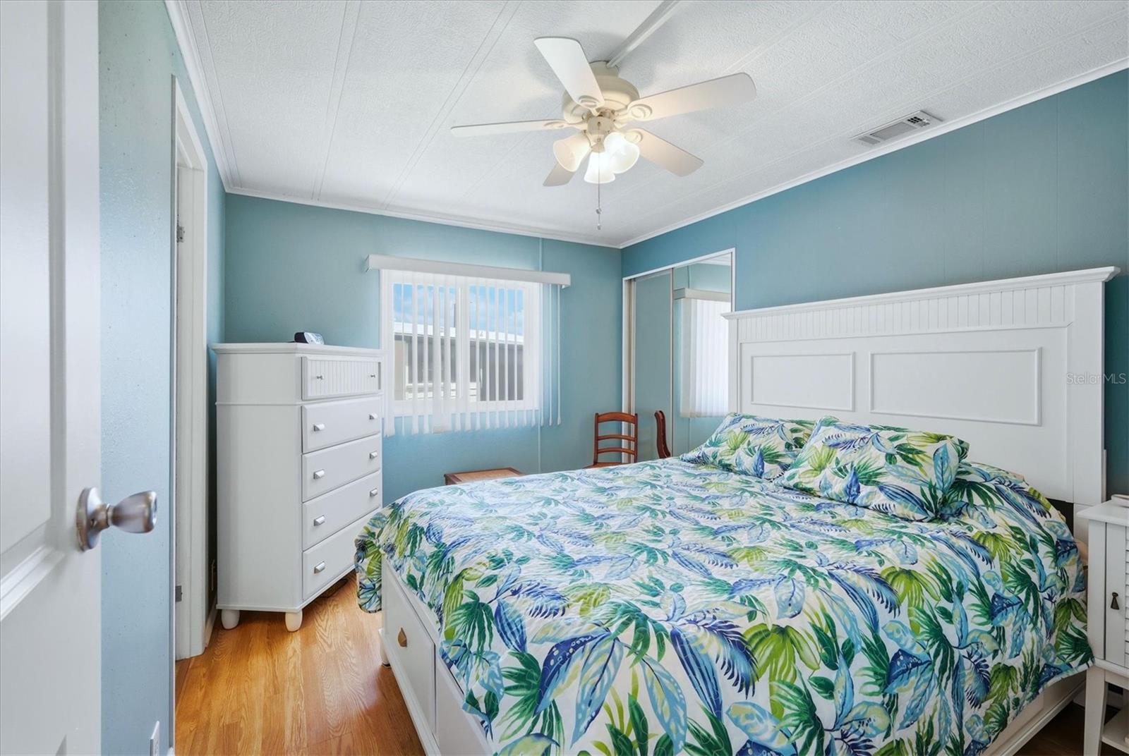 Image 20 of 53 For 4214 15th Street E