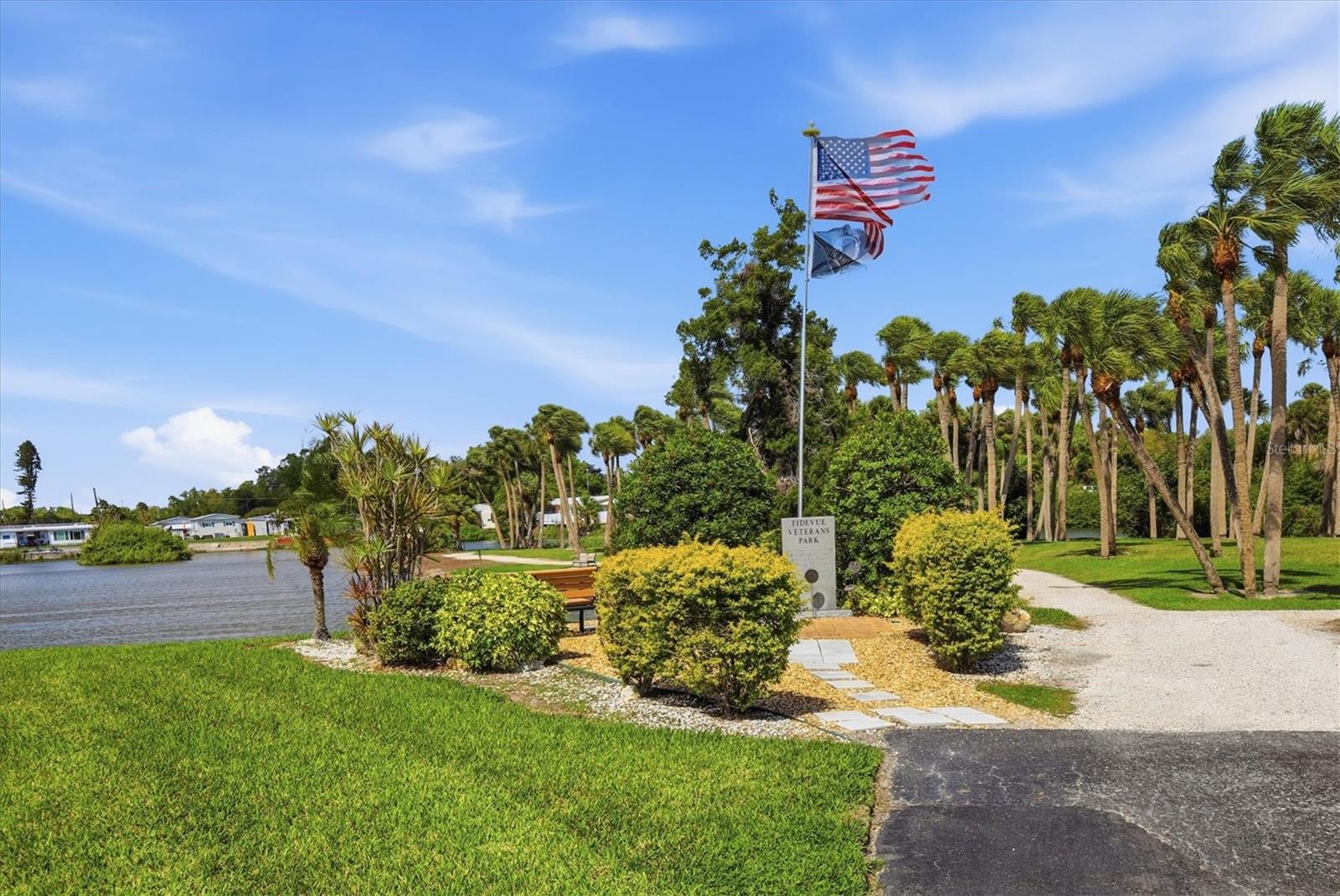 Image 26 of 53 For 4214 15th Street E