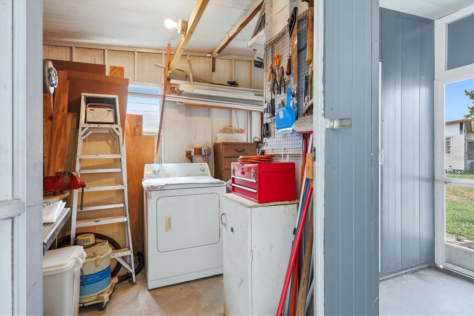 Image 19 of 46 For 1112 46th Avenue Drive E