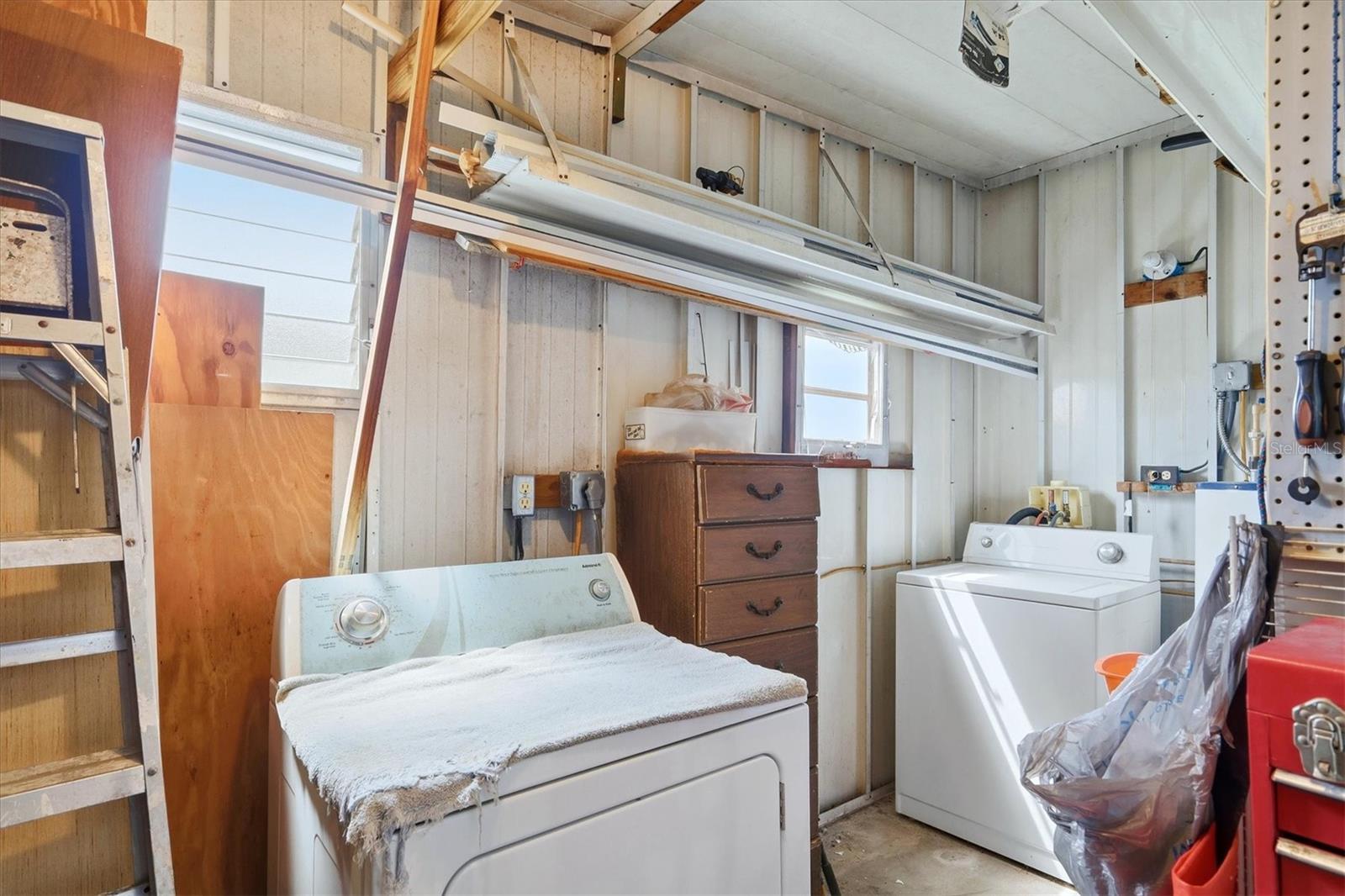 Image 20 of 46 For 1112 46th Avenue Drive E