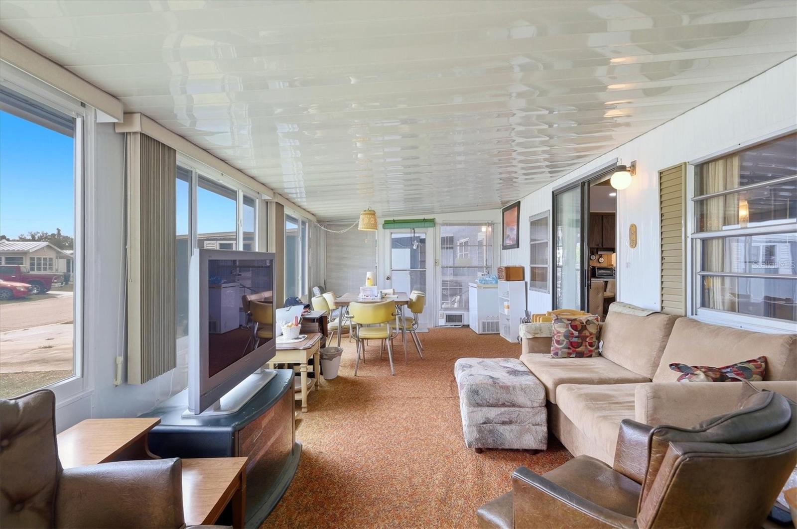 Image 6 of 46 For 1112 46th Avenue Drive E