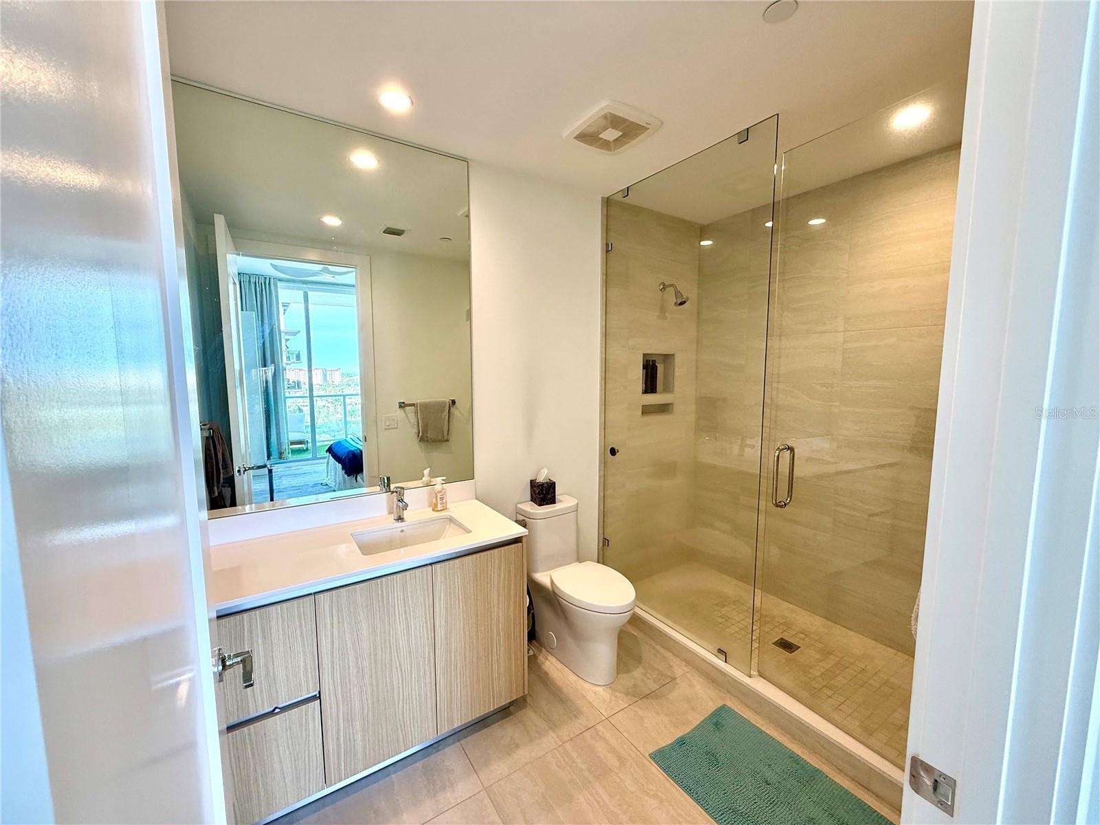 Image 18 of 65 For 301 Quay  1004