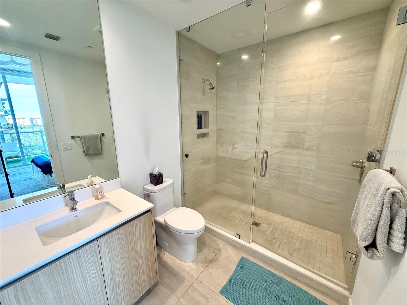 Image 19 of 65 For 301 Quay  1004