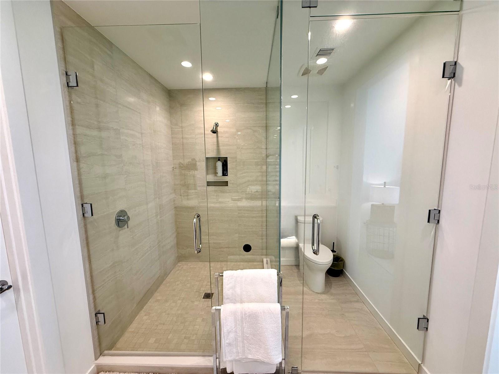 Image 27 of 65 For 301 Quay  1004