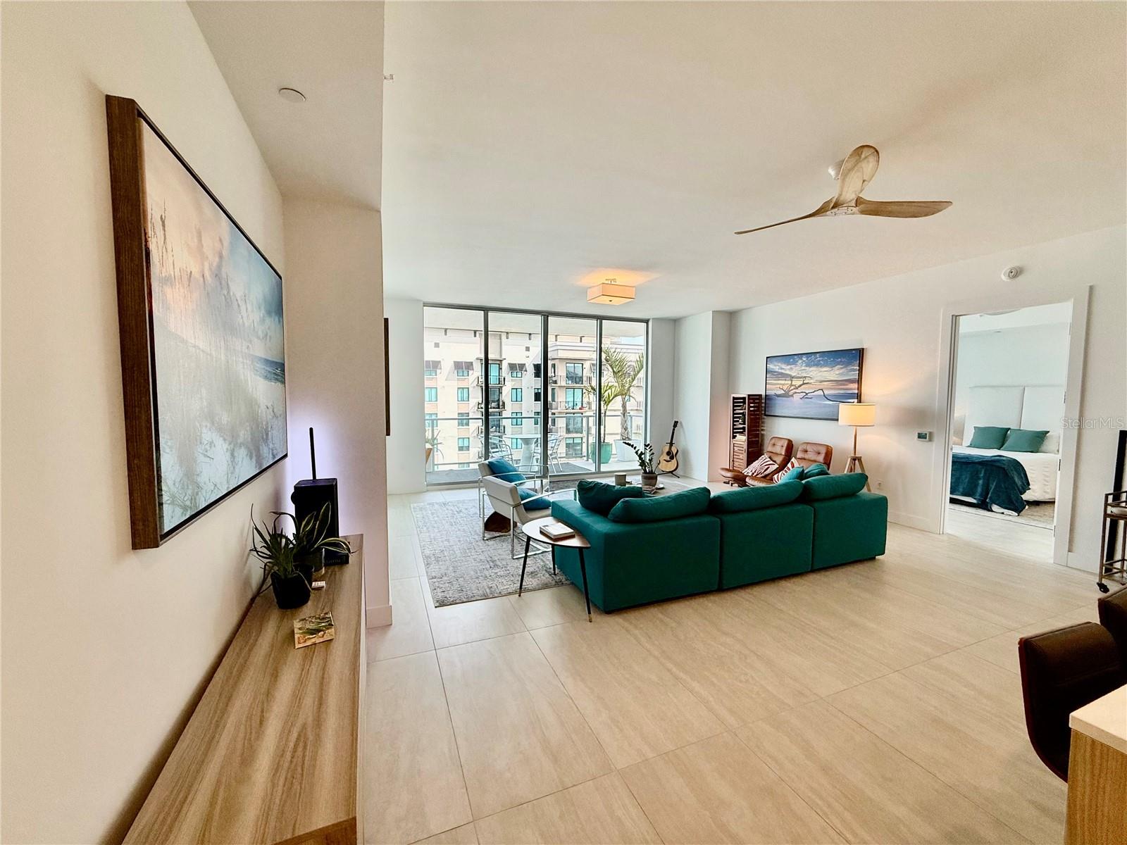 Image 3 of 65 For 301 Quay  1004