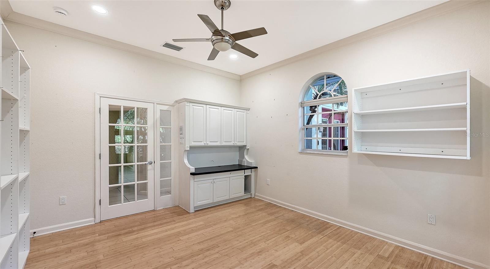 Image 42 of 69 For 5023 Ashley Parkway