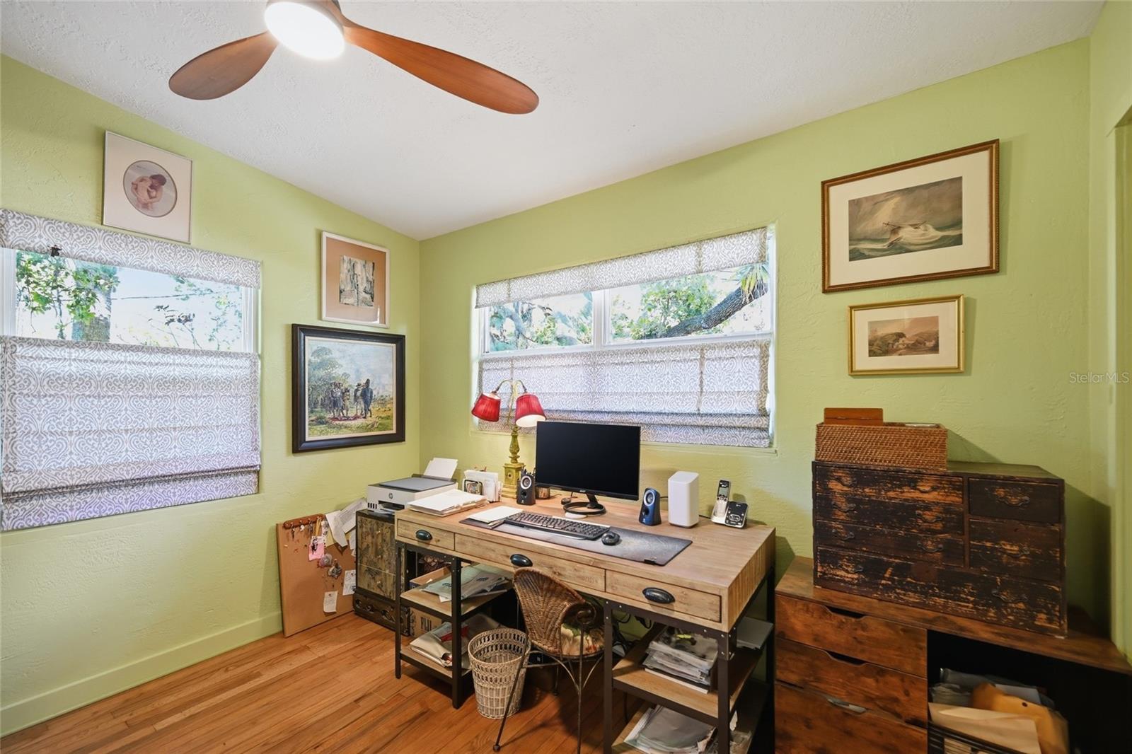 Image 14 of 26 For 952 46th Street