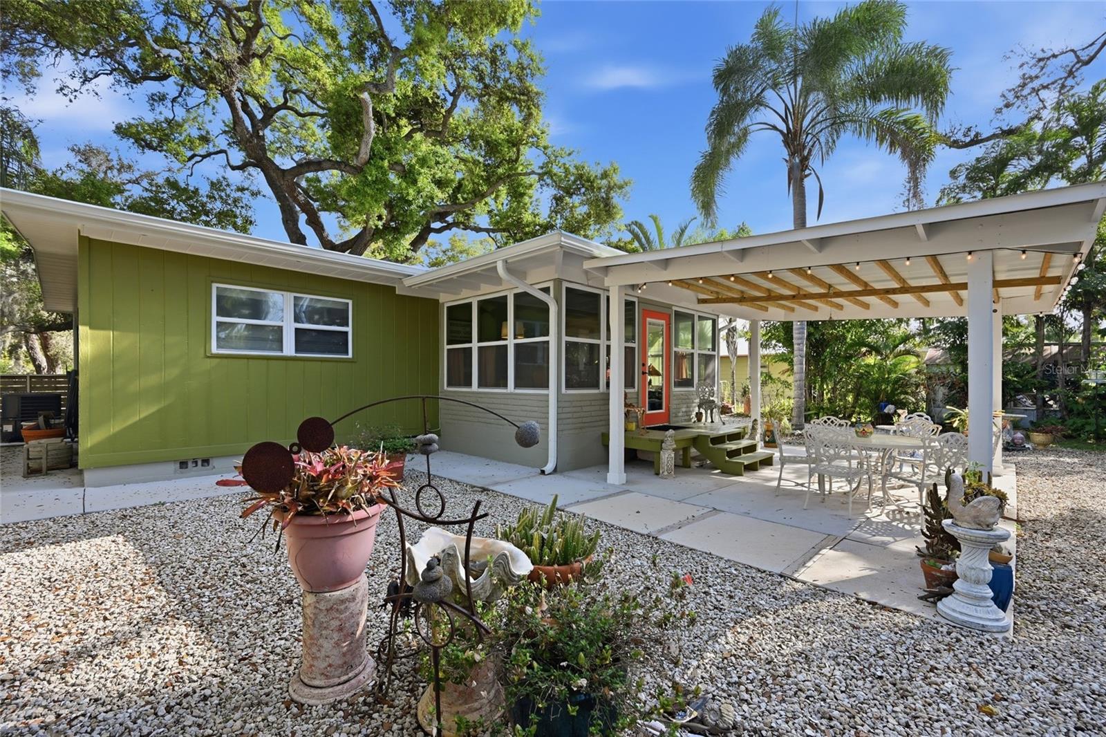 Image 19 of 26 For 952 46th Street