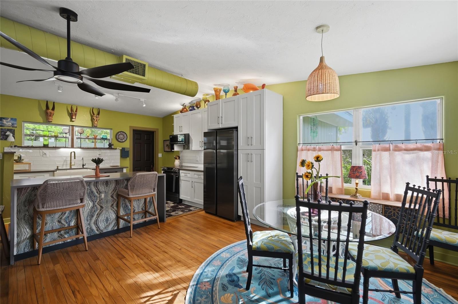 Image 7 of 26 For 952 46th Street