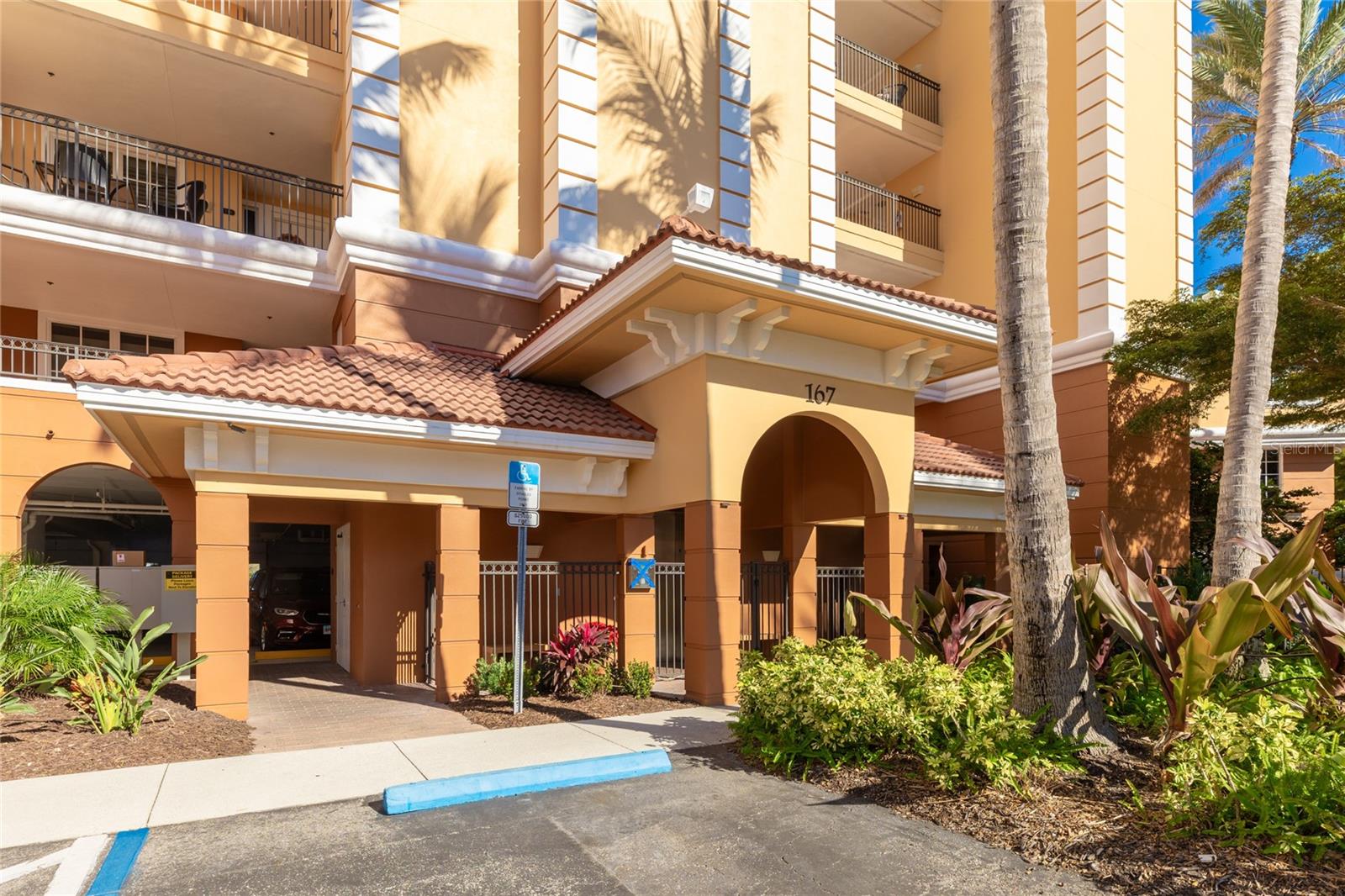 Image 15 of 69 For 167 Tampa Avenue E 914