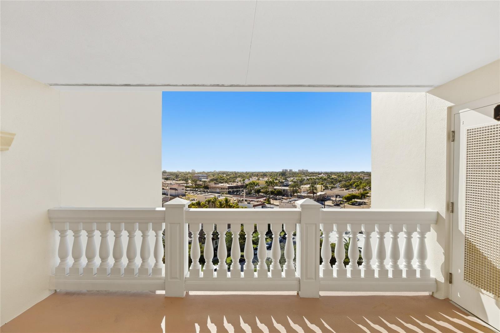 Image 16 of 69 For 167 Tampa Avenue E 914