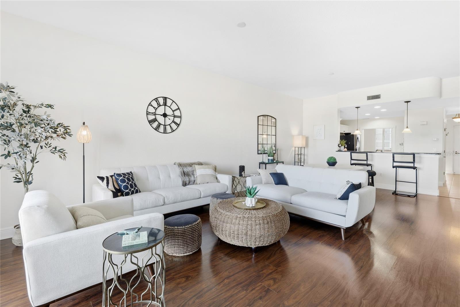 Image 26 of 69 For 167 Tampa Avenue E 914