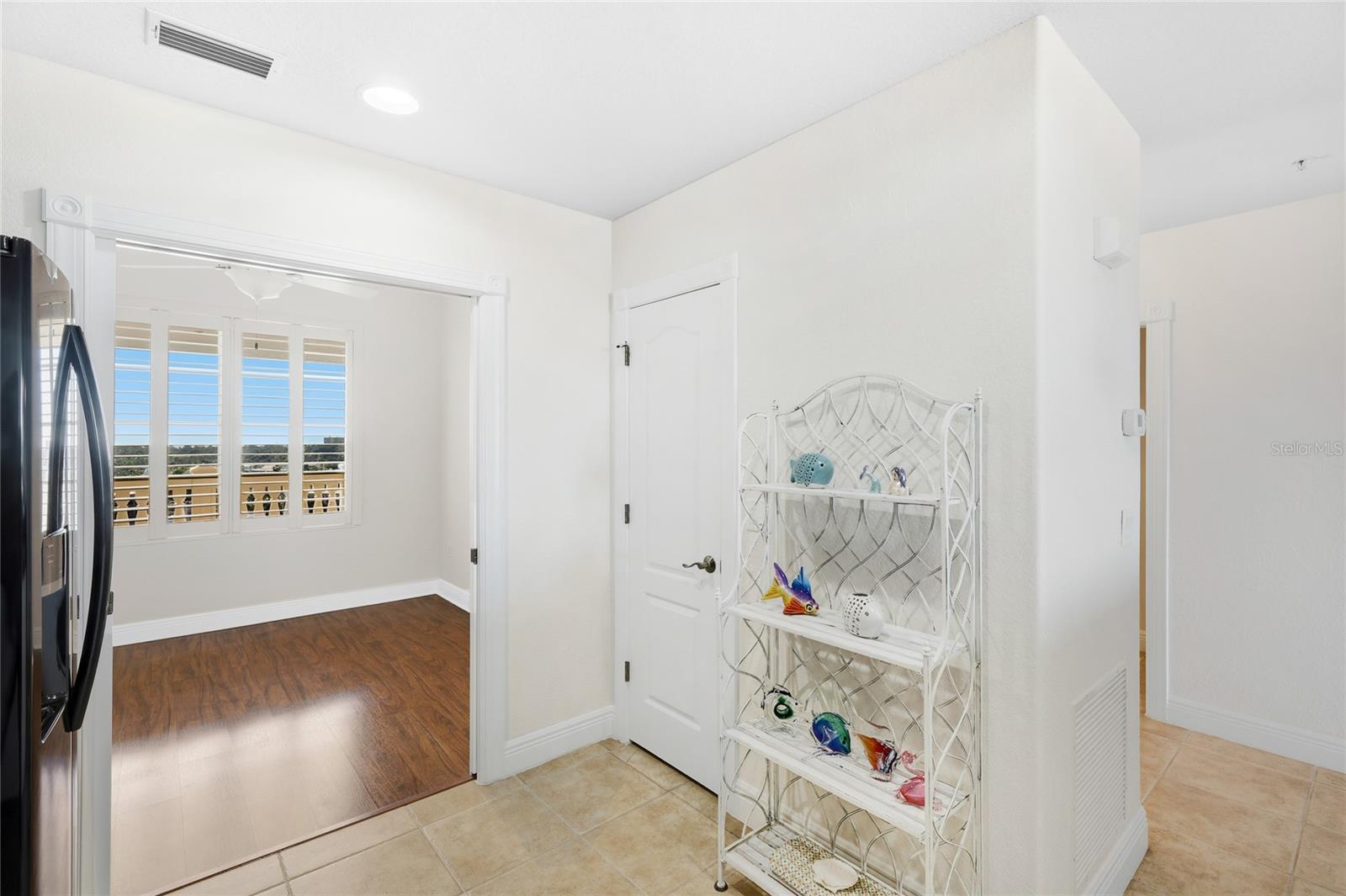 Image 32 of 69 For 167 Tampa Avenue E 914