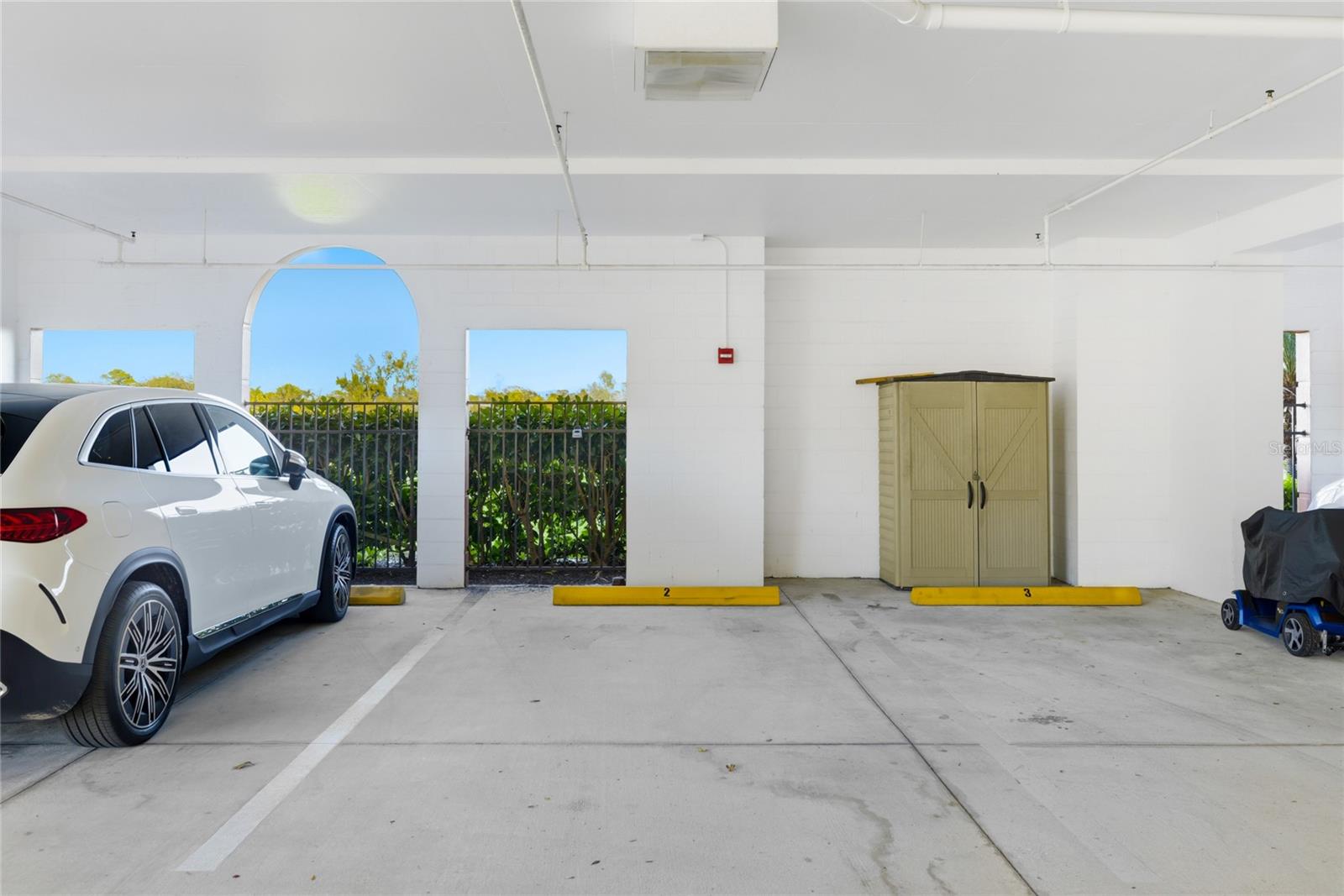 Image 46 of 69 For 167 Tampa Avenue E 914