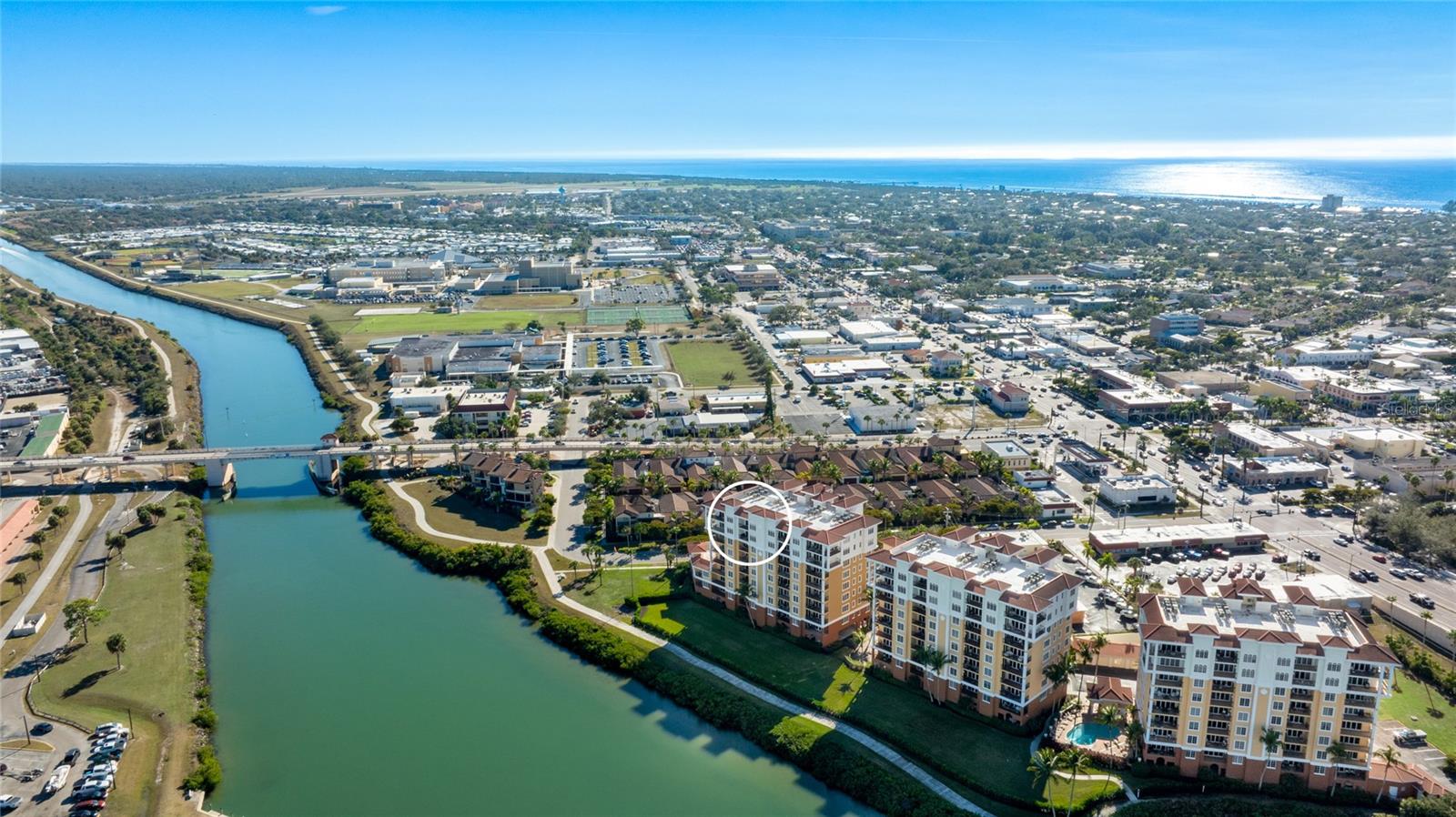 Image 8 of 69 For 167 Tampa Avenue E 914