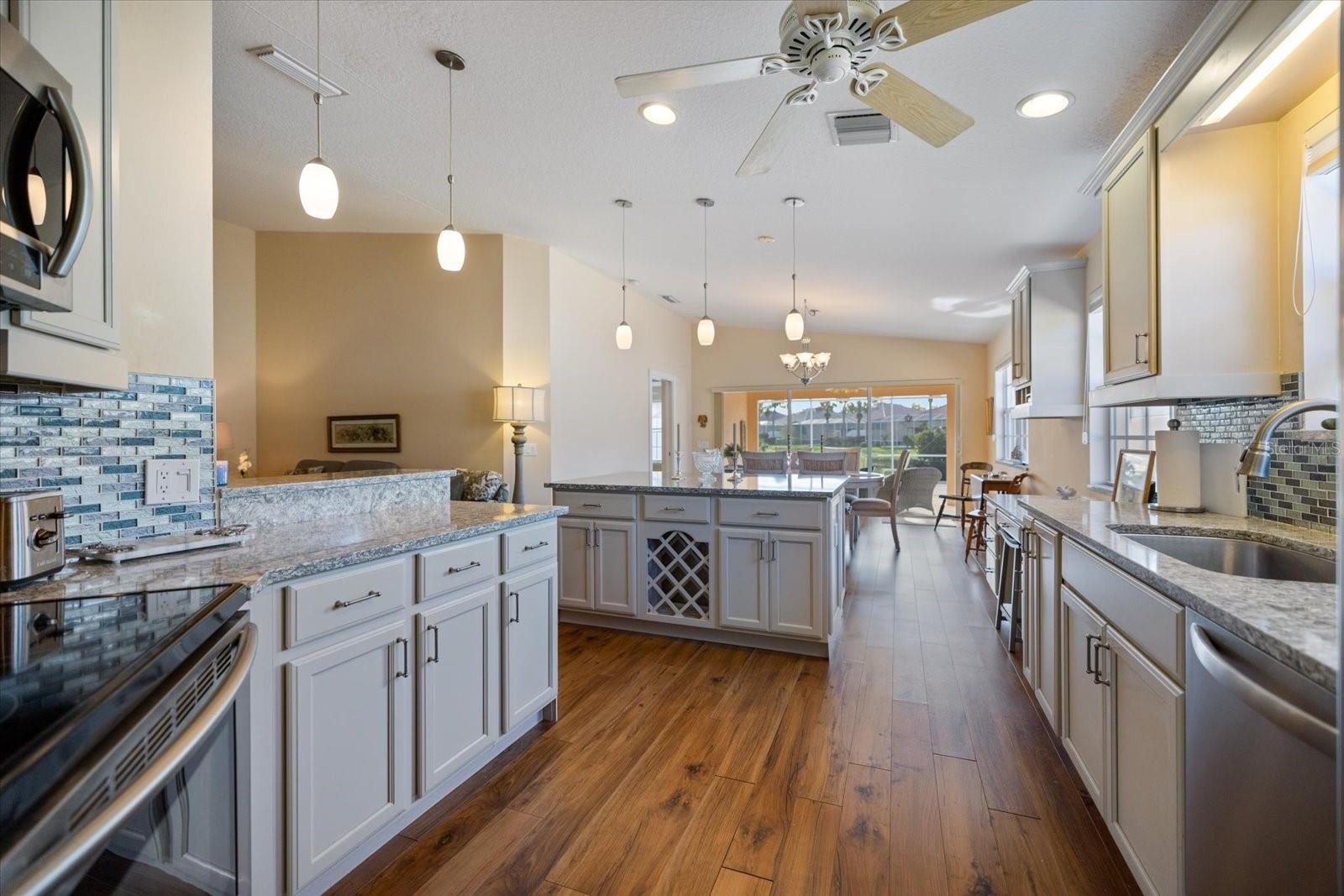 Image 13 of 63 For 7663 Pesaro Drive