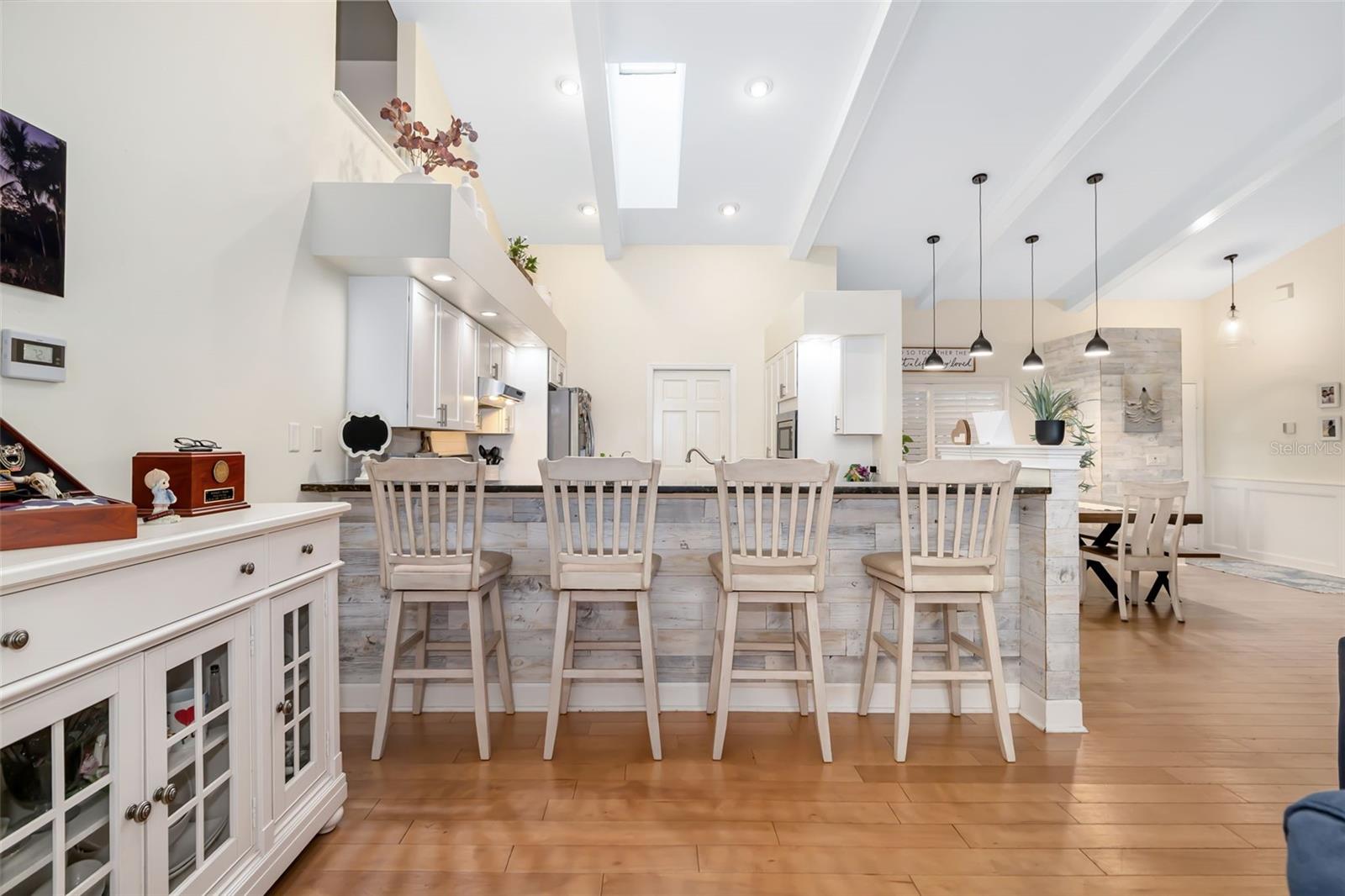 Image 14 of 71 For 1517 43rd Ave Drive W