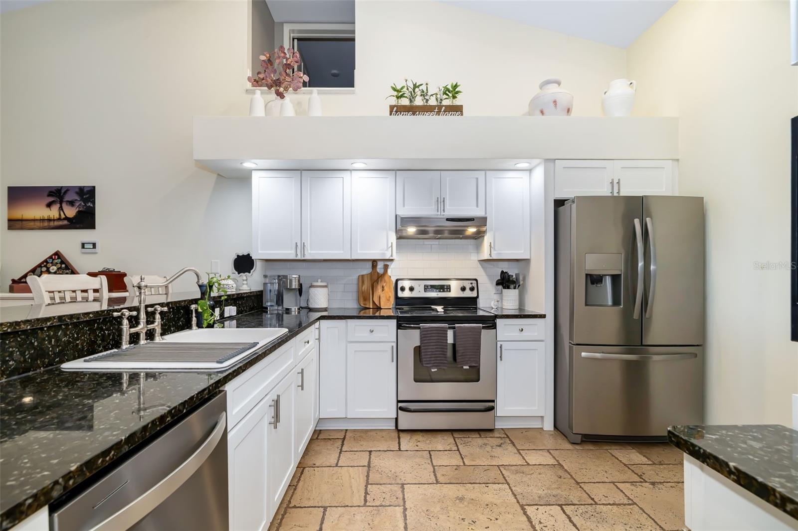 Image 15 of 71 For 1517 43rd Ave Drive W