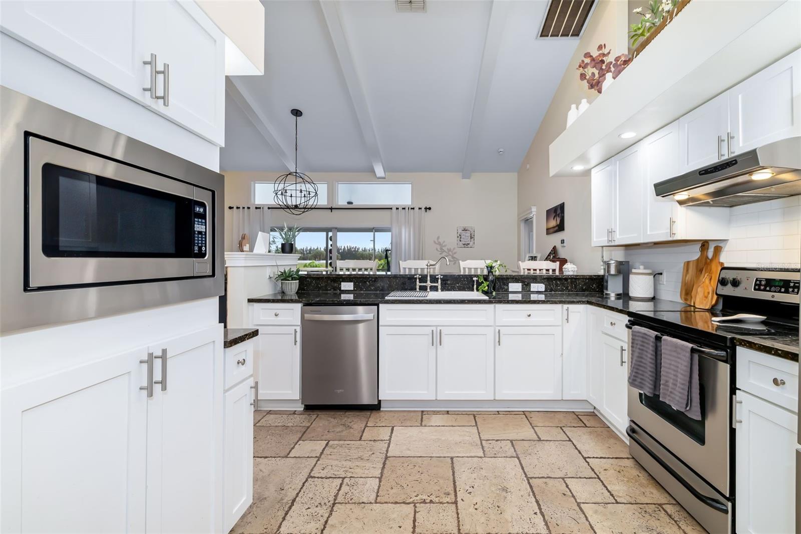 Image 16 of 71 For 1517 43rd Ave Drive W