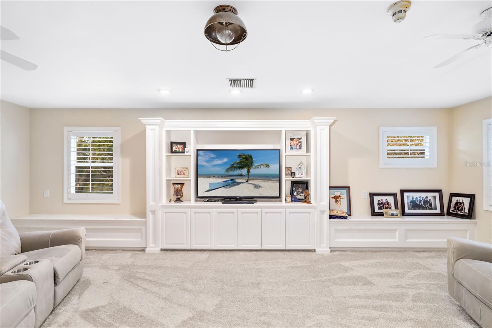 Image 34 of 71 For 1517 43rd Ave Drive W