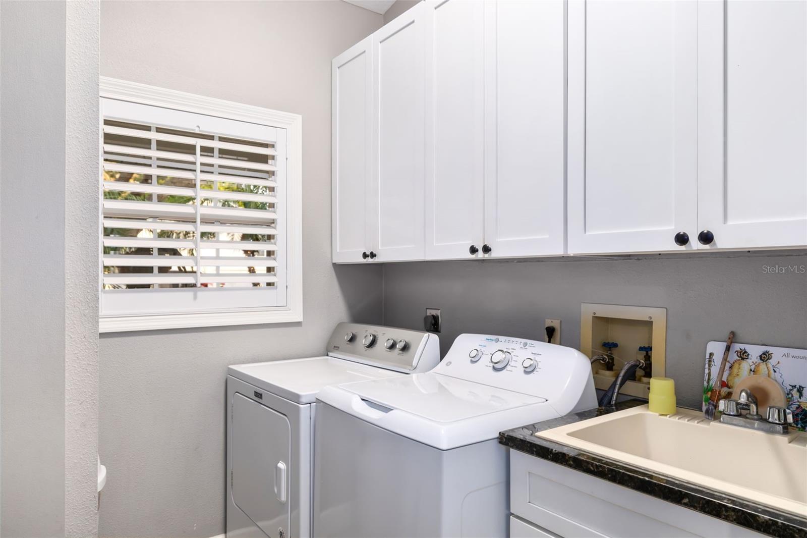 Image 35 of 71 For 1517 43rd Ave Drive W