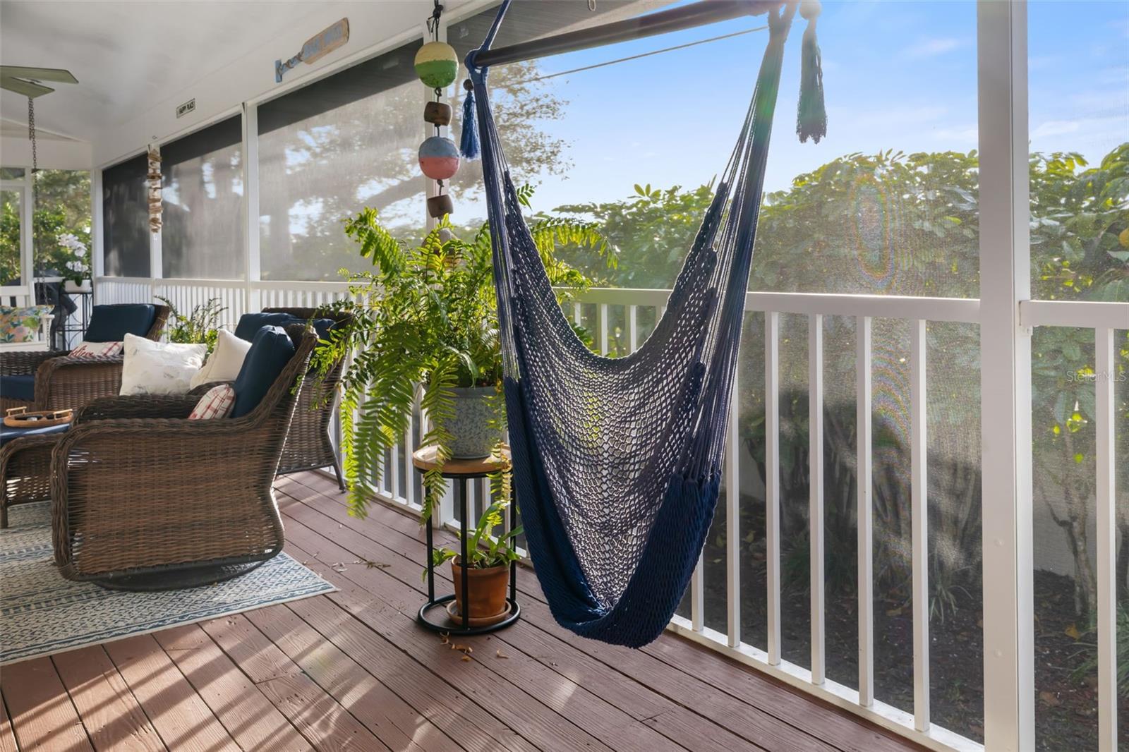 Image 40 of 71 For 1517 43rd Ave Drive W