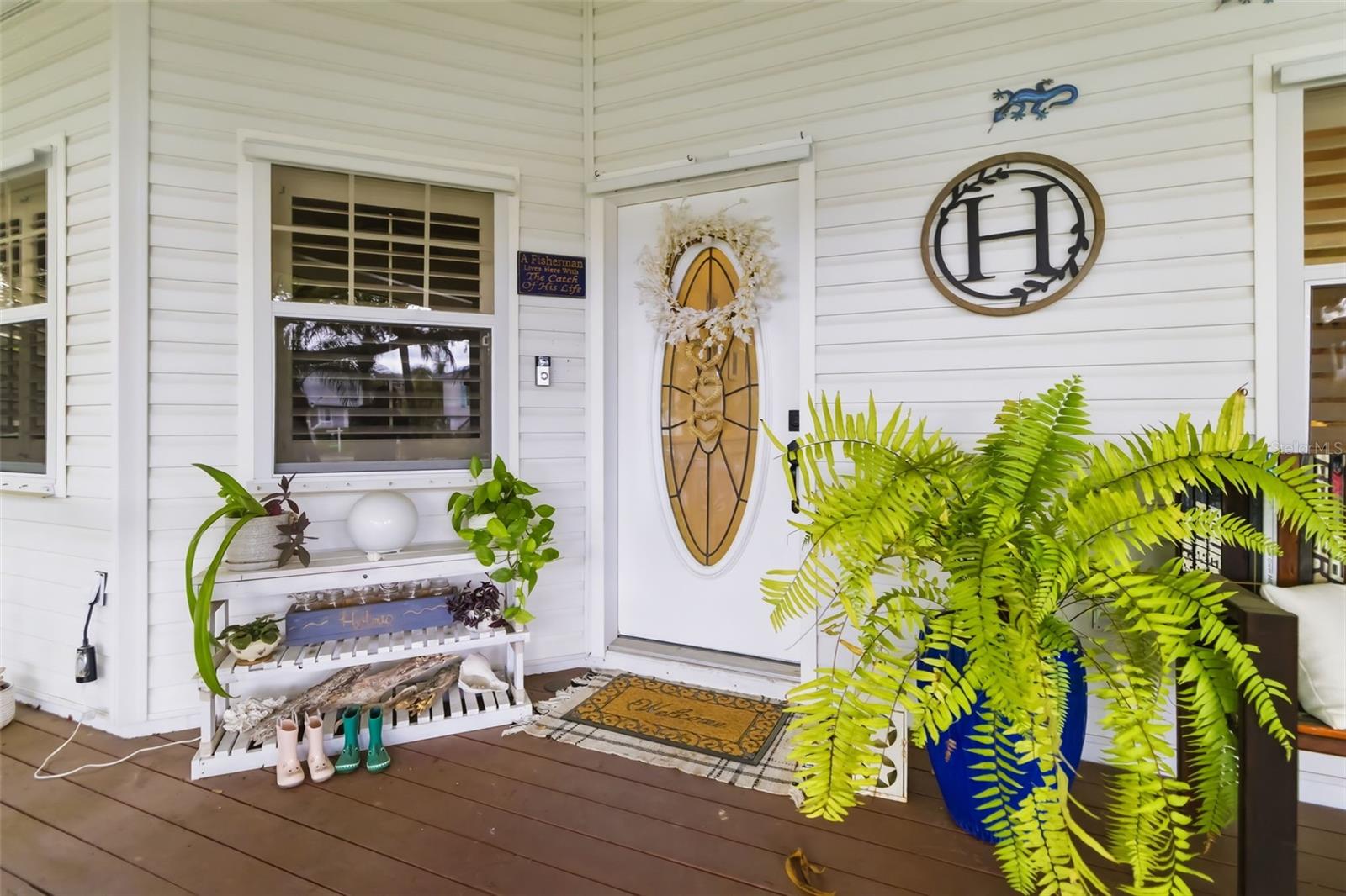 Image 5 of 71 For 1517 43rd Ave Drive W