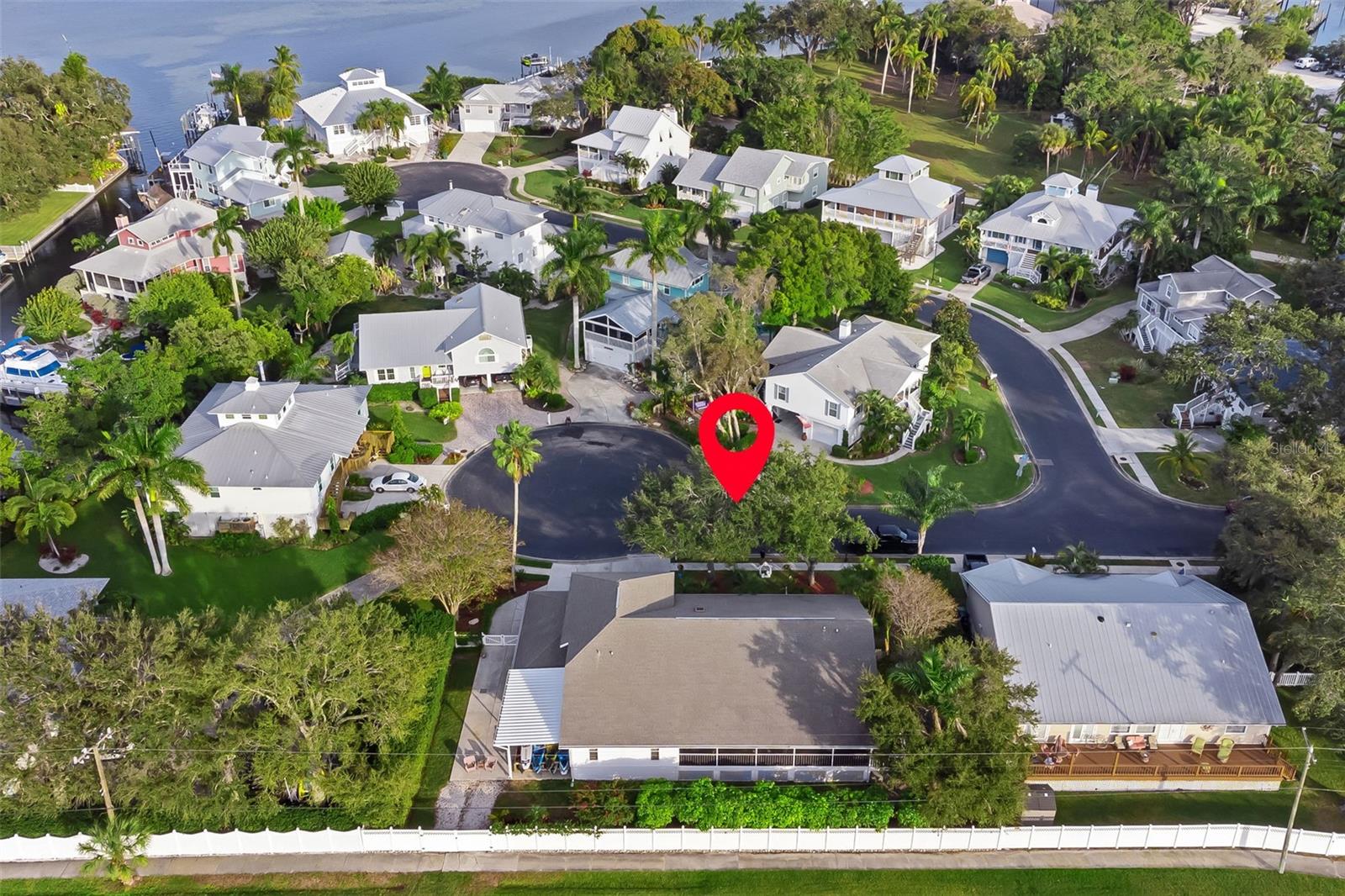 Image 52 of 71 For 1517 43rd Ave Drive W