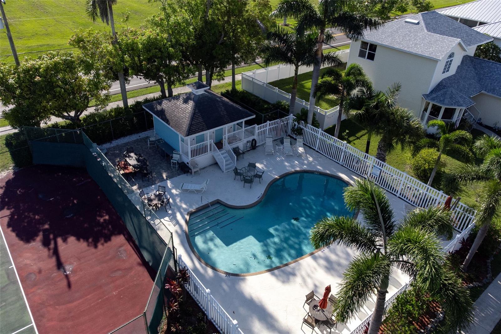 Image 58 of 71 For 1517 43rd Ave Drive W