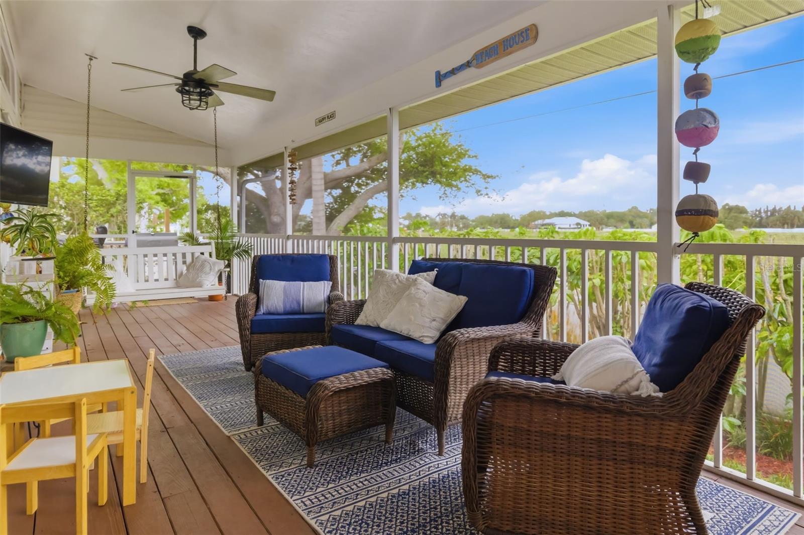 Image 6 of 71 For 1517 43rd Ave Drive W