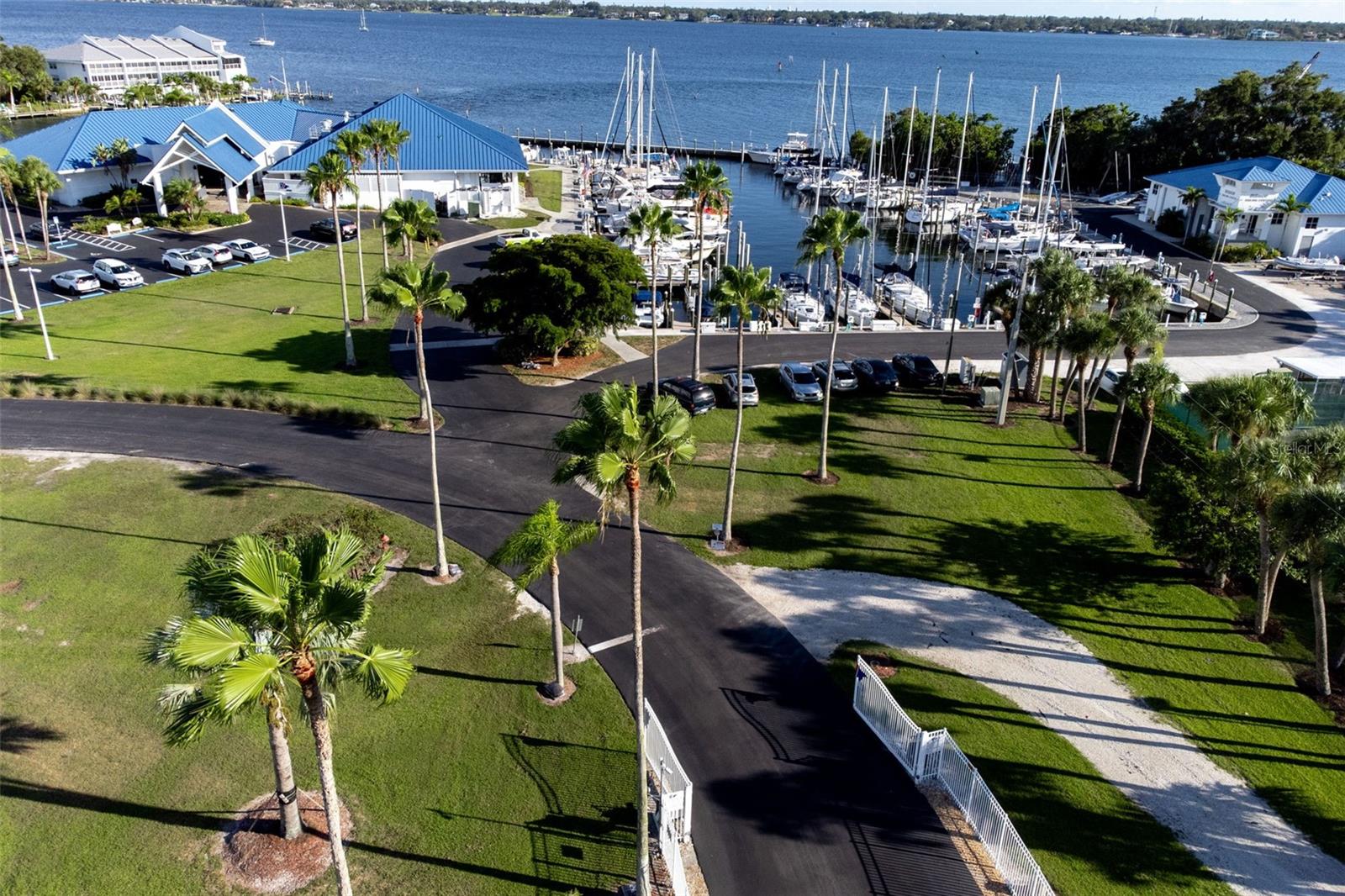 Image 66 of 71 For 1517 43rd Ave Drive W