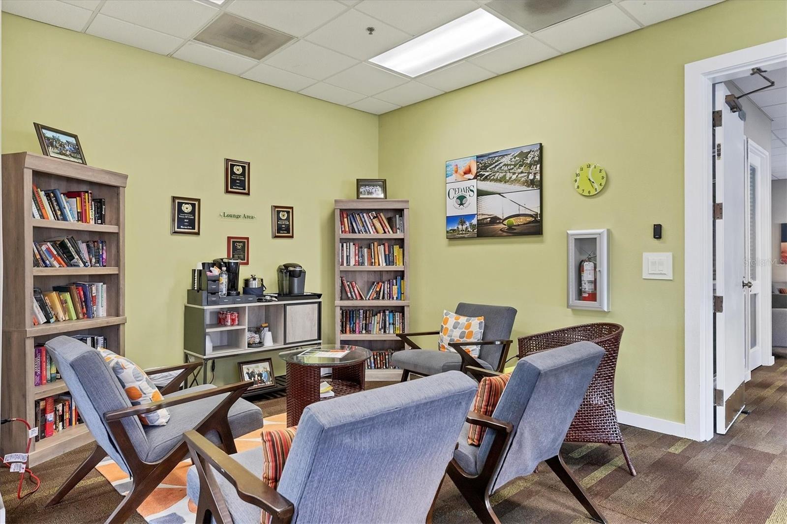 Image 28 of 35 For 660 Cedars Court