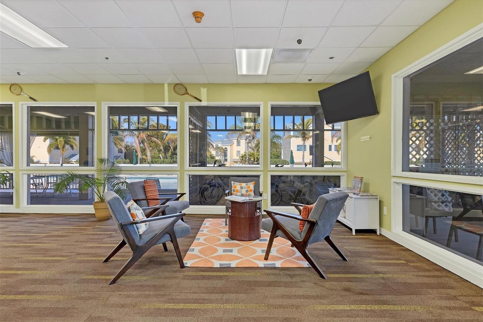 Image 29 of 35 For 660 Cedars Court