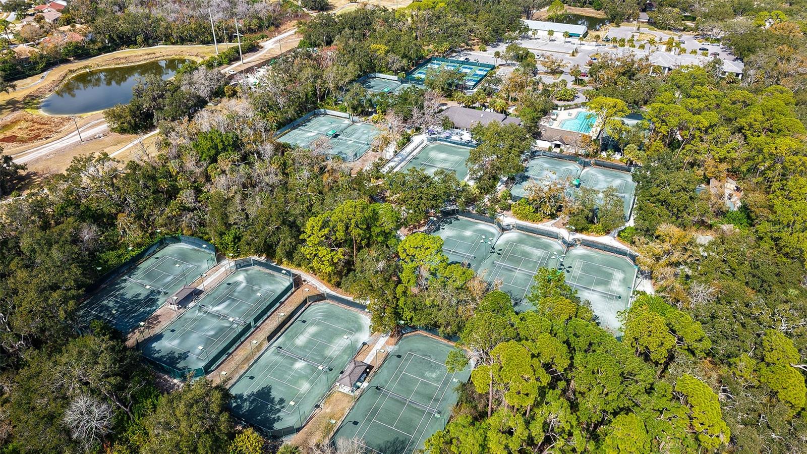 Image 60 of 87 For 3410 Chelmsford Court 3