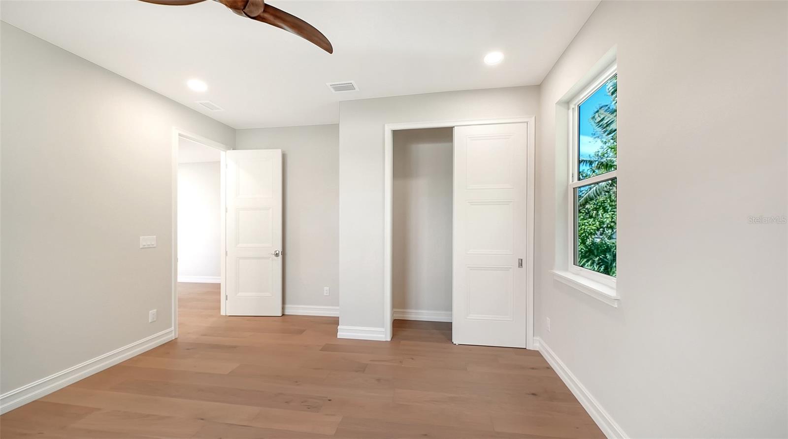 Image 51 of 82 For 1850 Webber Street