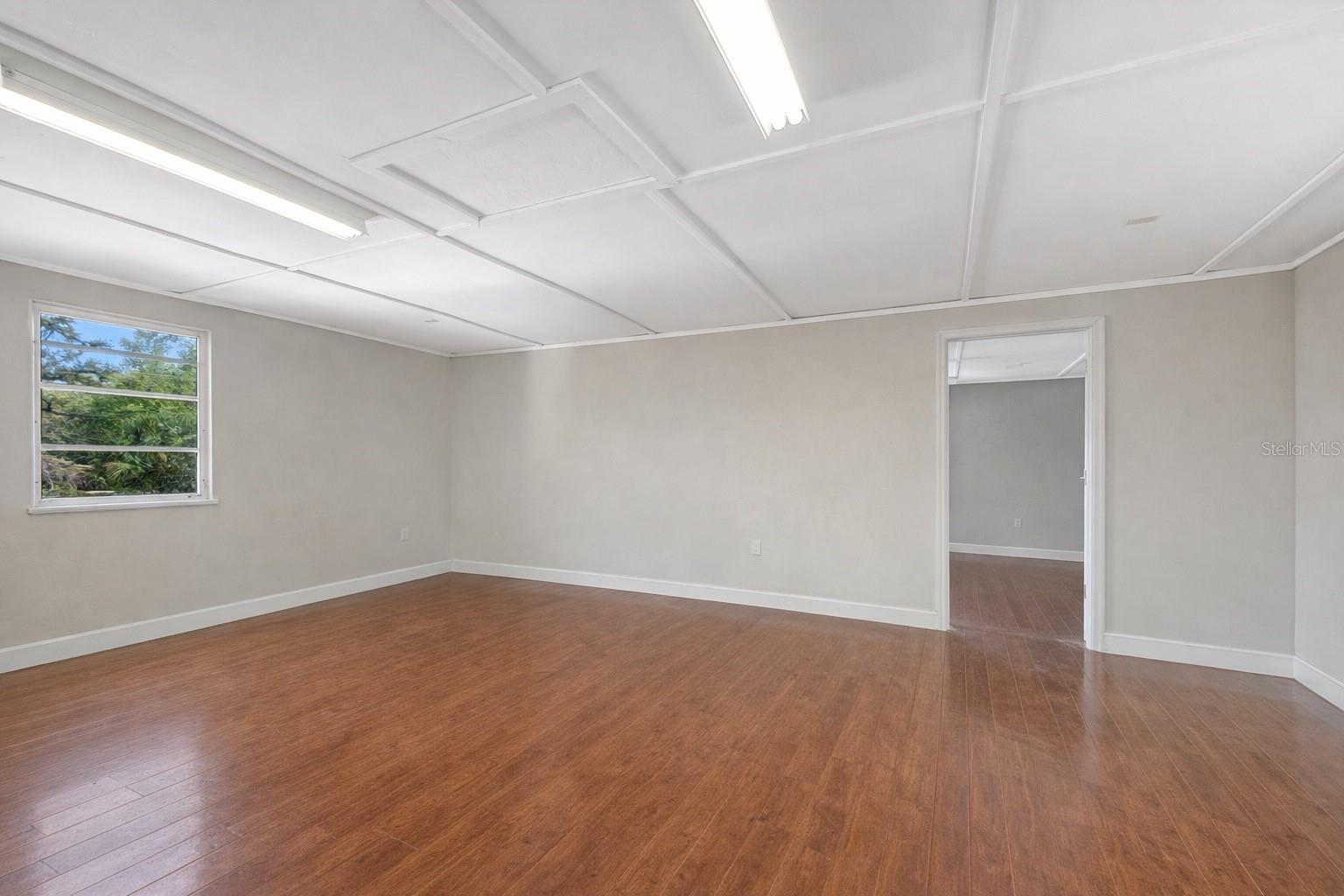 Image 58 of 82 For 1850 Webber Street