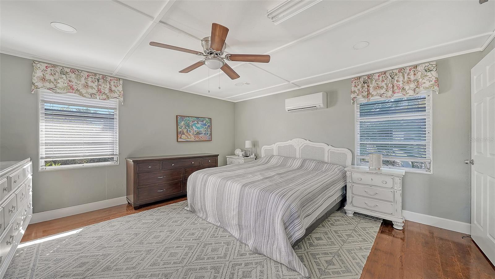 Image 59 of 82 For 1850 Webber Street