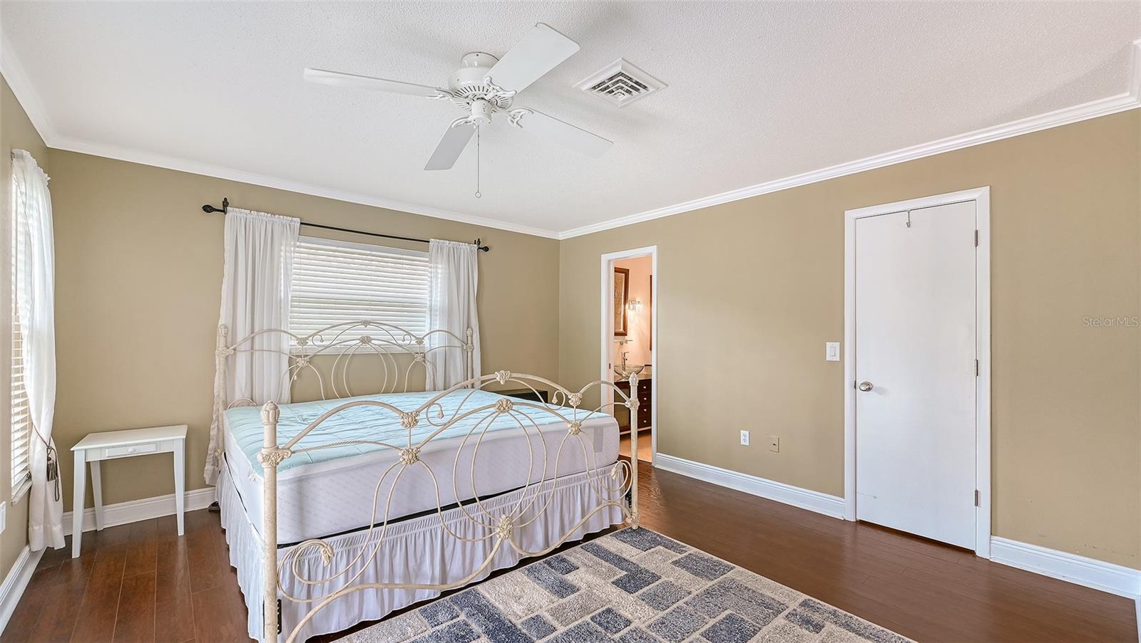 Image 20 of 56 For 1024 Deer Run