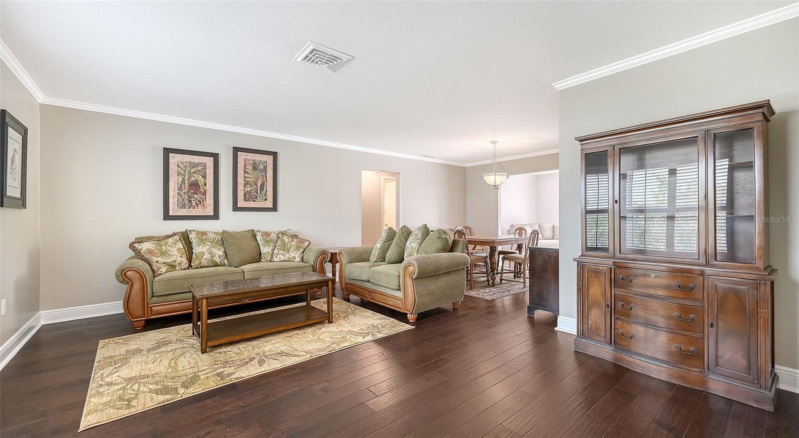 Image 5 of 56 For 1024 Deer Run