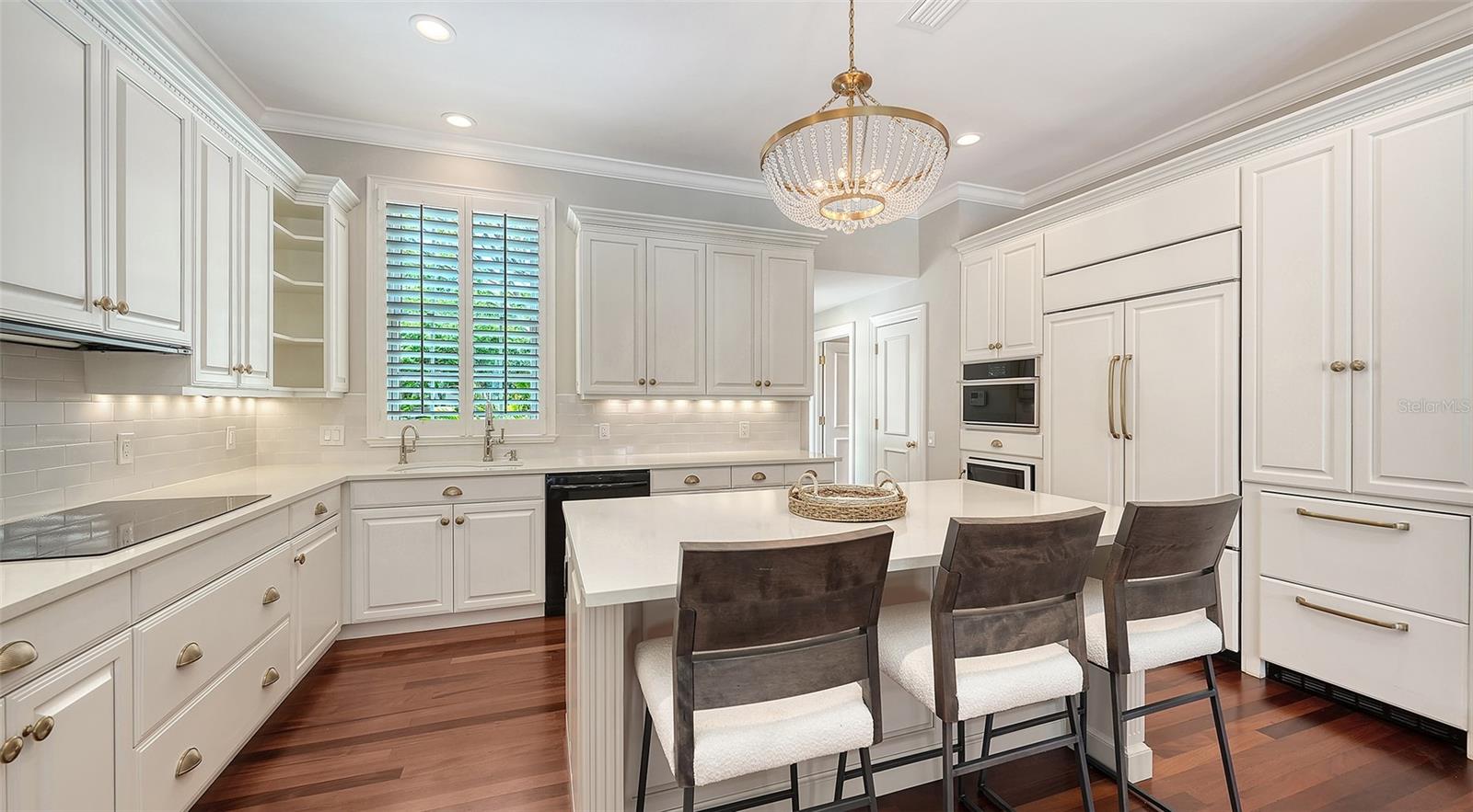 Image 14 of 100 For 228 Saint James Park