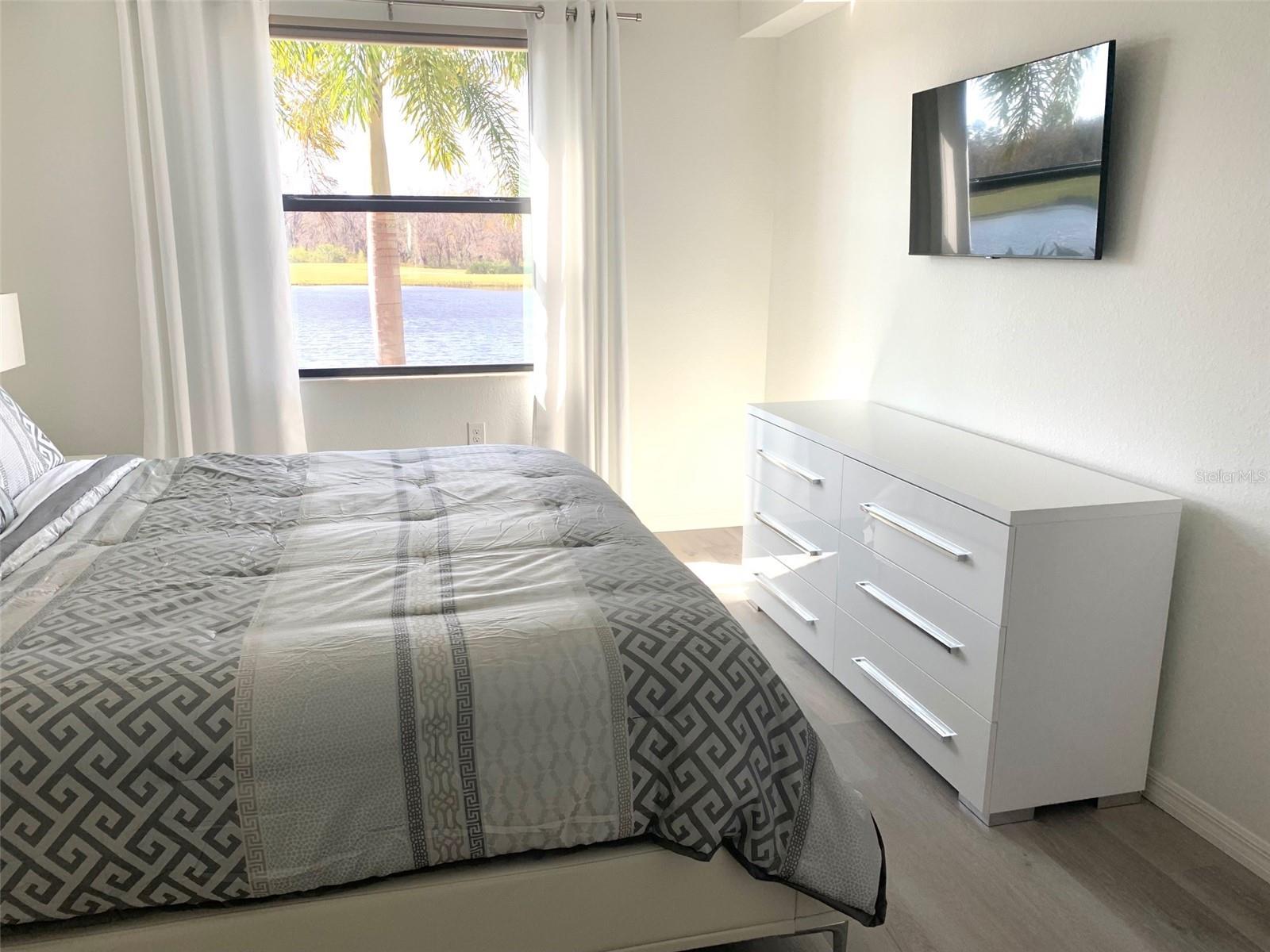 Image 6 of 20 For 17626 Gawthrop Drive 105