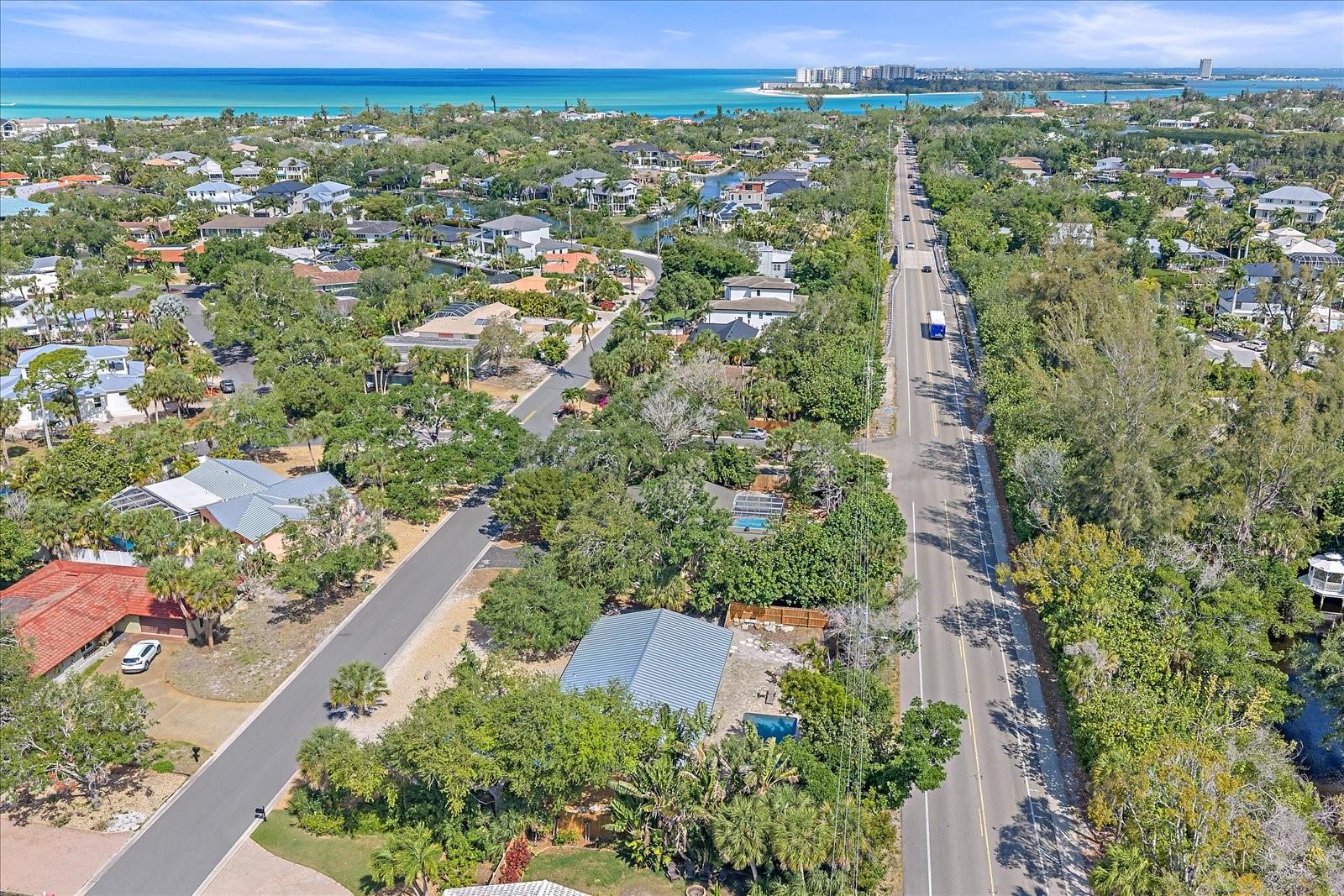 Image 44 of 50 For 611 Venice Lane